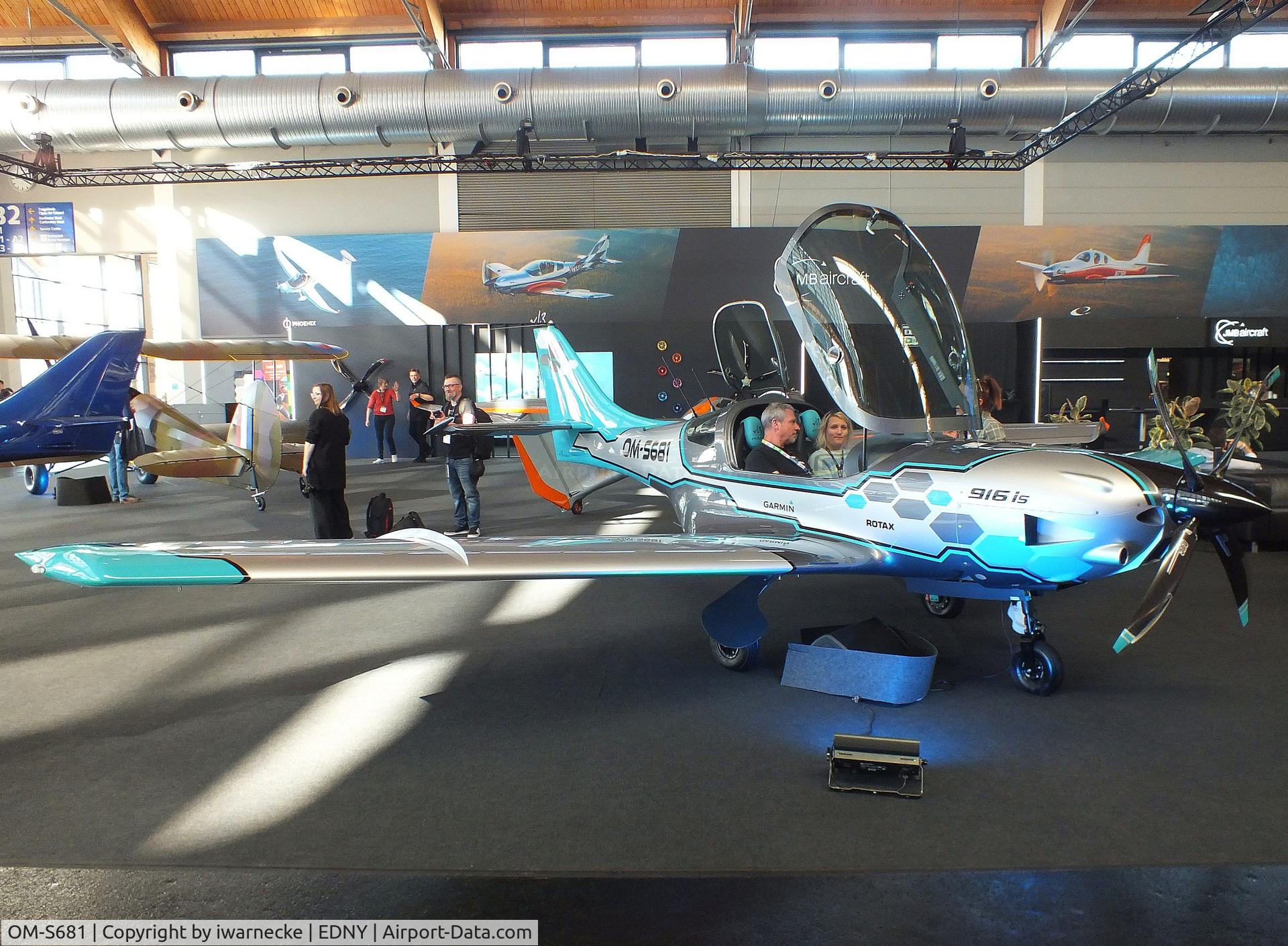 OM-S681, 2026 JMB Aircraft VL-3TE-916, c/n VL-3-681, Aveko / JMB VL-3TE-916 Evolution at the AERO 2026, Friedrichshafen