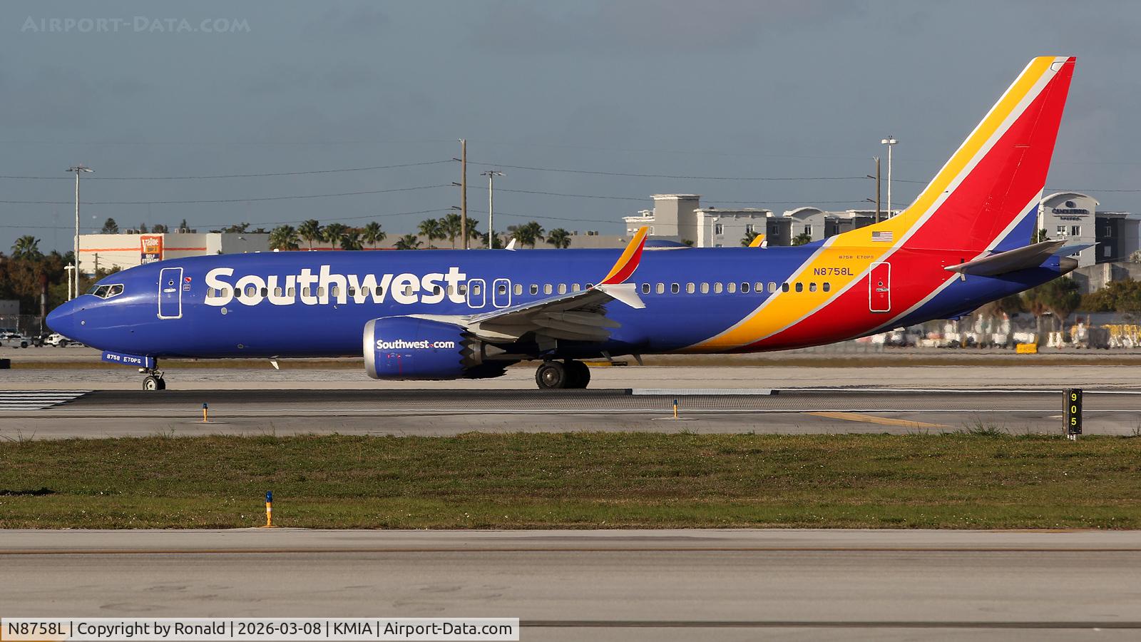 N8758L, Piper PA-25-235, c/n 255452, a mia