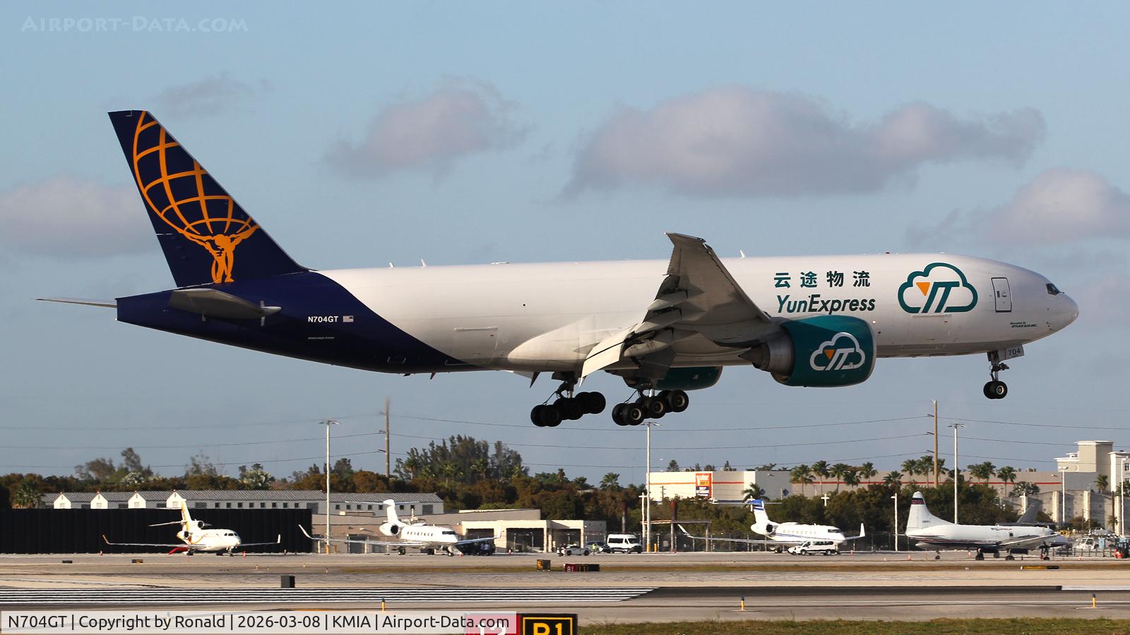 N704GT, 2009 Boeing 777-F1H, c/n 35606 l/n 766, at mia