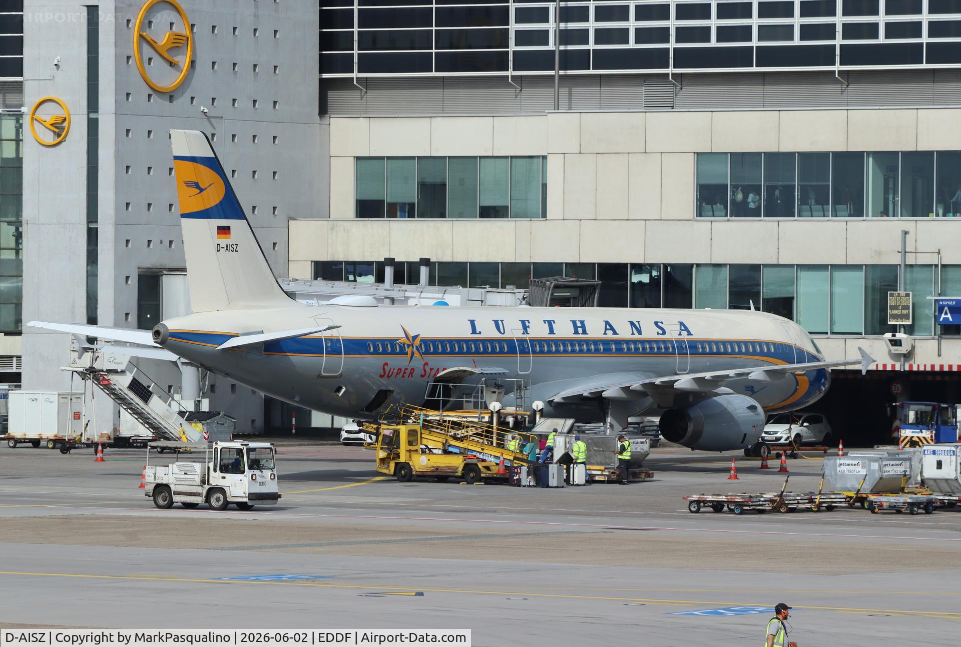 D-AISZ, 2009 Airbus A321-231, c/n 4085, Airbus A321-231