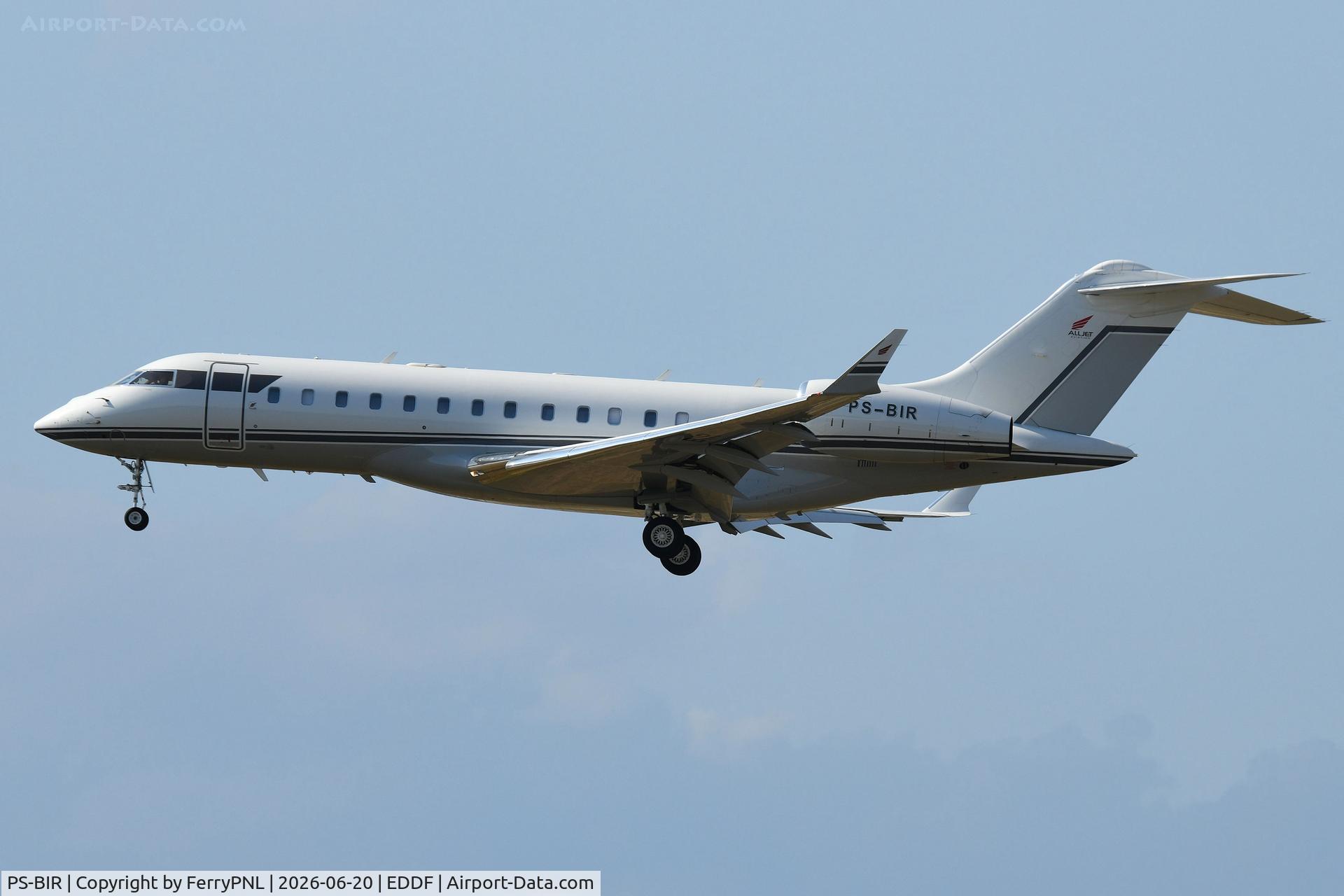 PS-BIR, 2012 Bombardier BD-700-1A10 Global 6000, c/n 9514, BIR Participacoes Ltda Global 6000