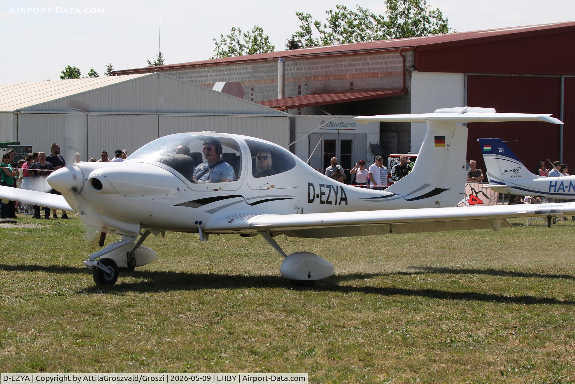 D-EZYA, 2002 Diamond DA-40 Diamond Star, c/n 40.081, LHBY - Böny Airport, Hungary
