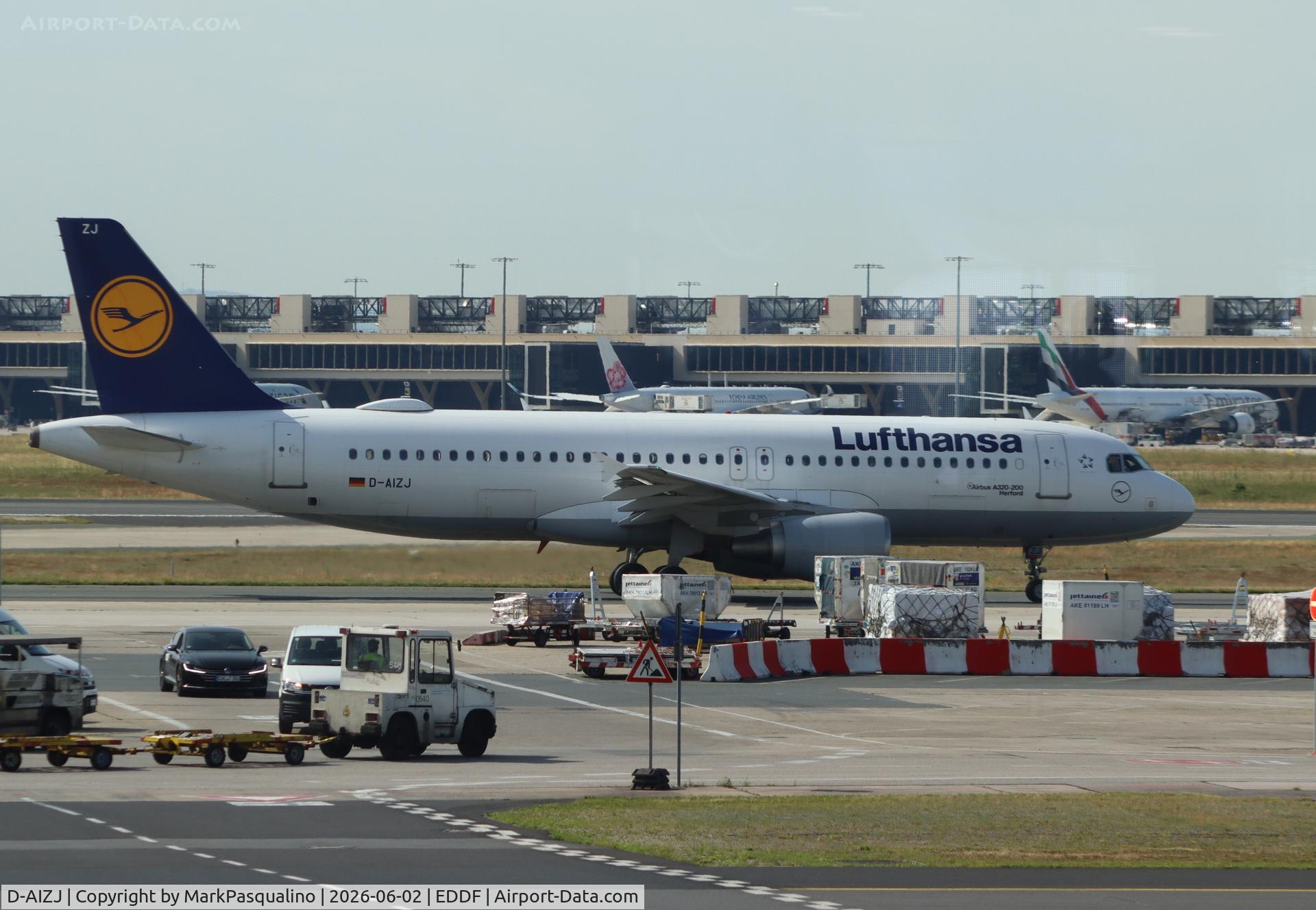 D-AIZJ, 2010 Airbus A320-214, c/n 4449, Airbus A320-214