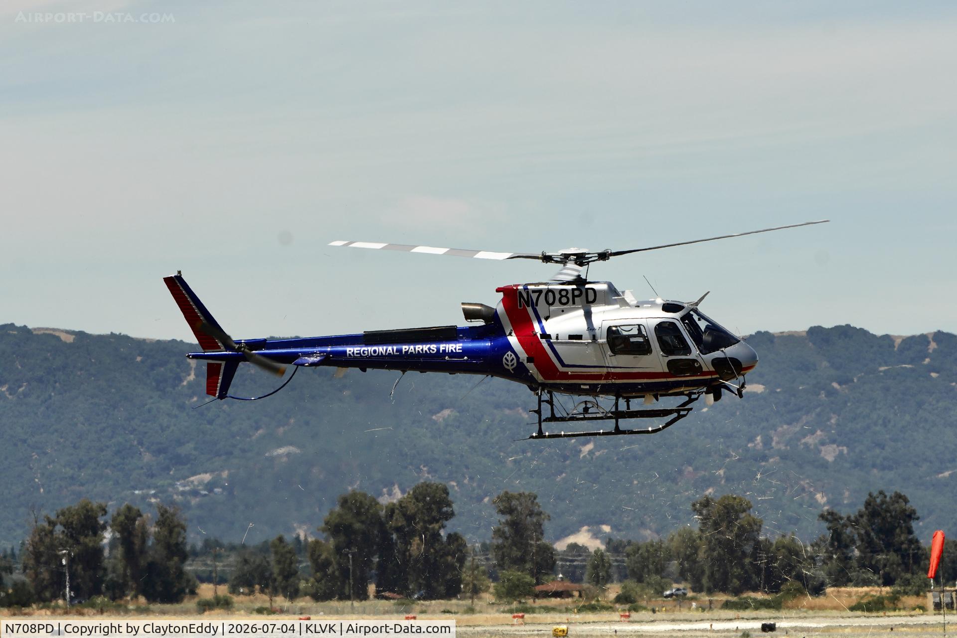 N708PD, 2008 Eurocopter AS-350B-3 Ecureuil Ecureuil, c/n 4390, 4th of July Livermore airport in California 2026
