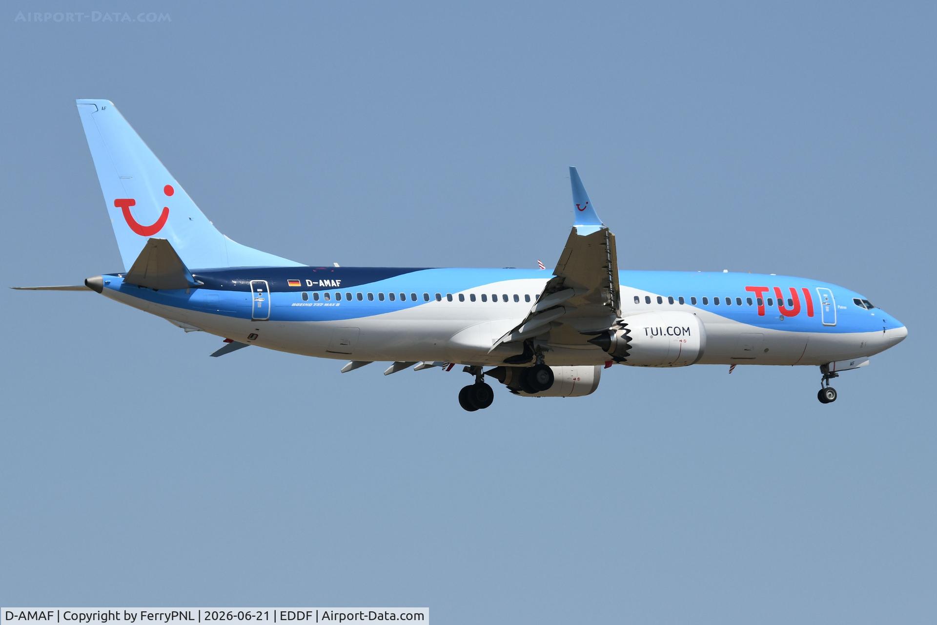 D-AMAF, 2025 Boeing 737-8 MAX, c/n 44643 l/n 9406, TUI B738MAX landing