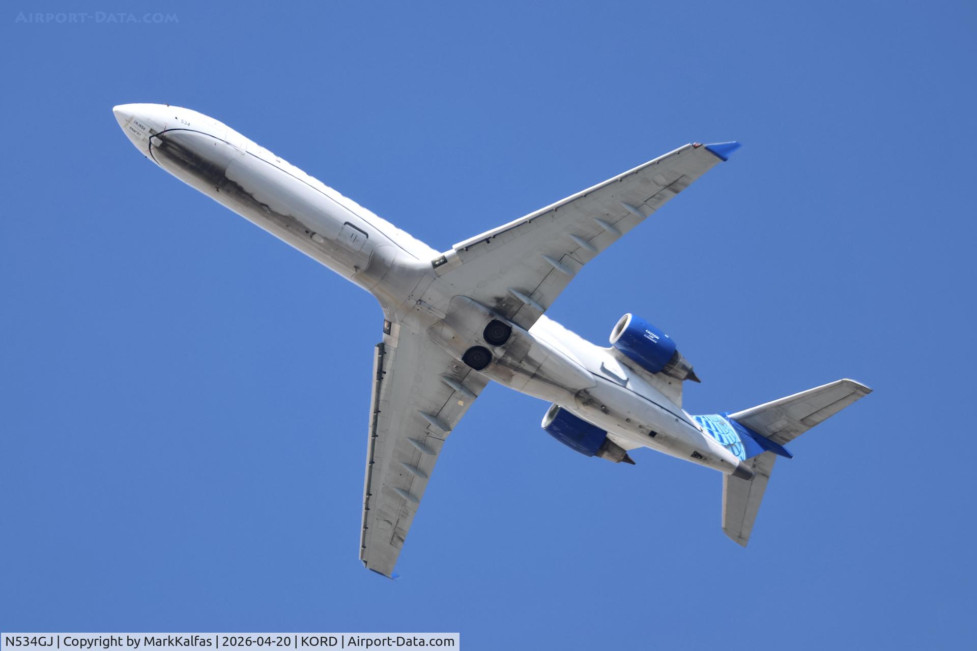 N534GJ, 2005 Bombardier CRJ-702 (CL-600-2C10) Regional Jet, c/n 10225, CRJ7 GoJet / United Express Bombardier CRJ-550 N534GJ  departing 28R KORD