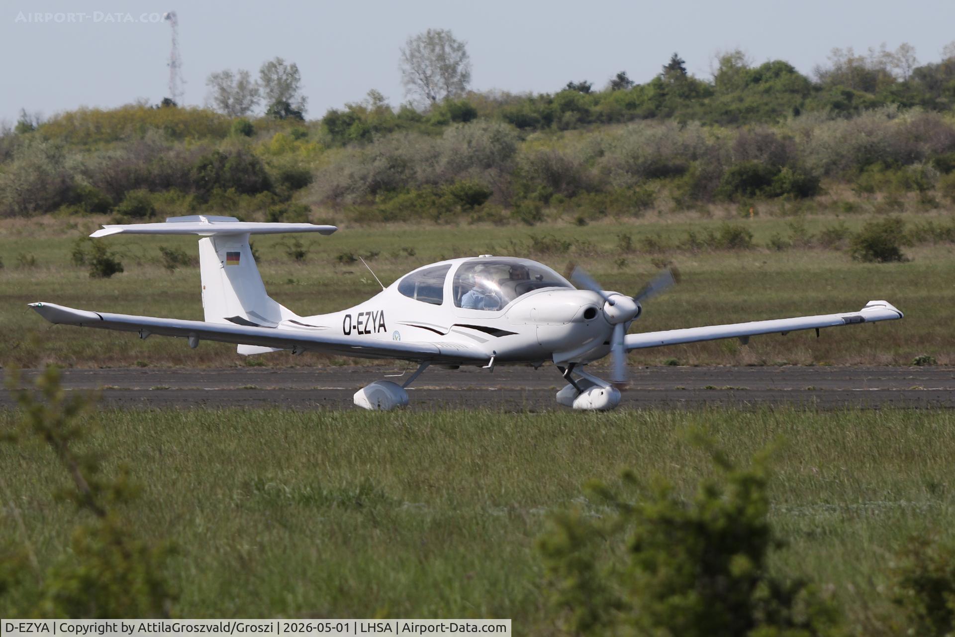 D-EZYA, 2002 Diamond DA-40 Diamond Star, c/n 40.081, LHSA - Szentkirályszabadja Airport, Hungary