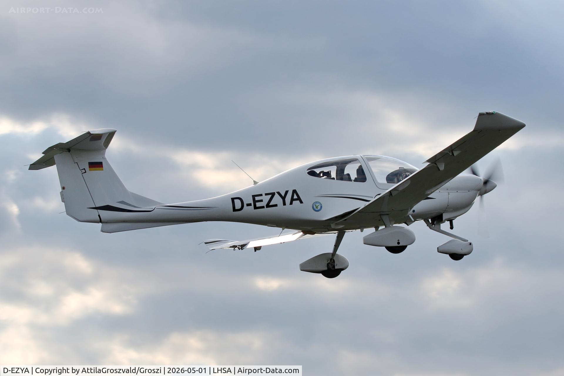 D-EZYA, 2002 Diamond DA-40 Diamond Star, c/n 40.081, LHSA - Szentkirályszabadja Airport, Hungary