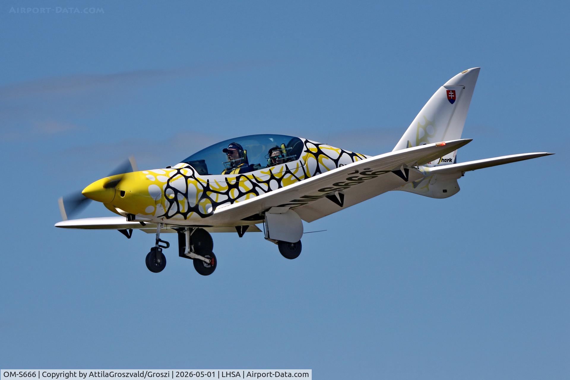 OM-S666, Shark Aero Shark, c/n 090, LHSA - Szentkirályszabadja Airport, Hungary