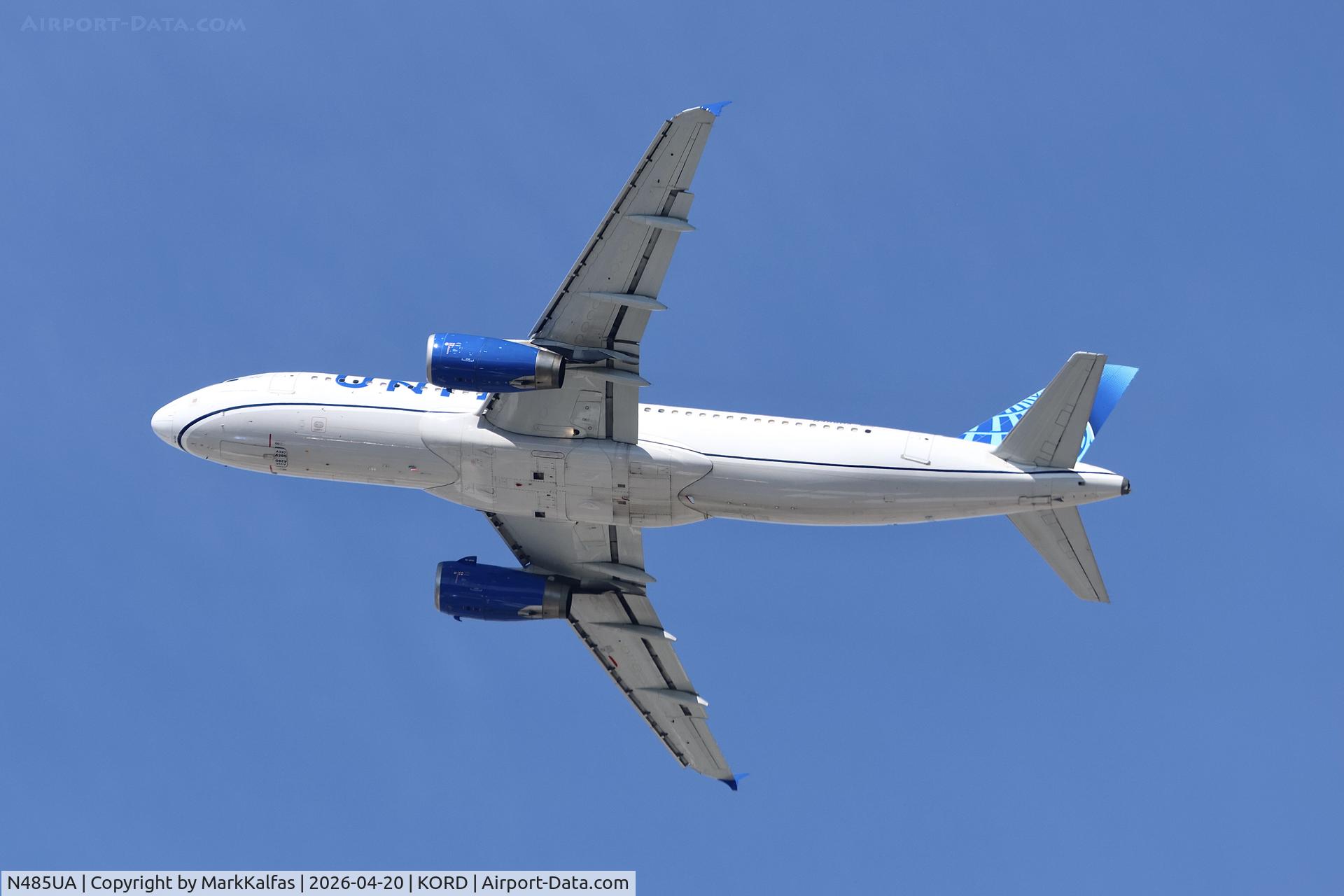 N485UA, 2001 Airbus A320-232, c/n 1617, A320 United Airlines Airbus A320-232 N485UA departing 28R KORD