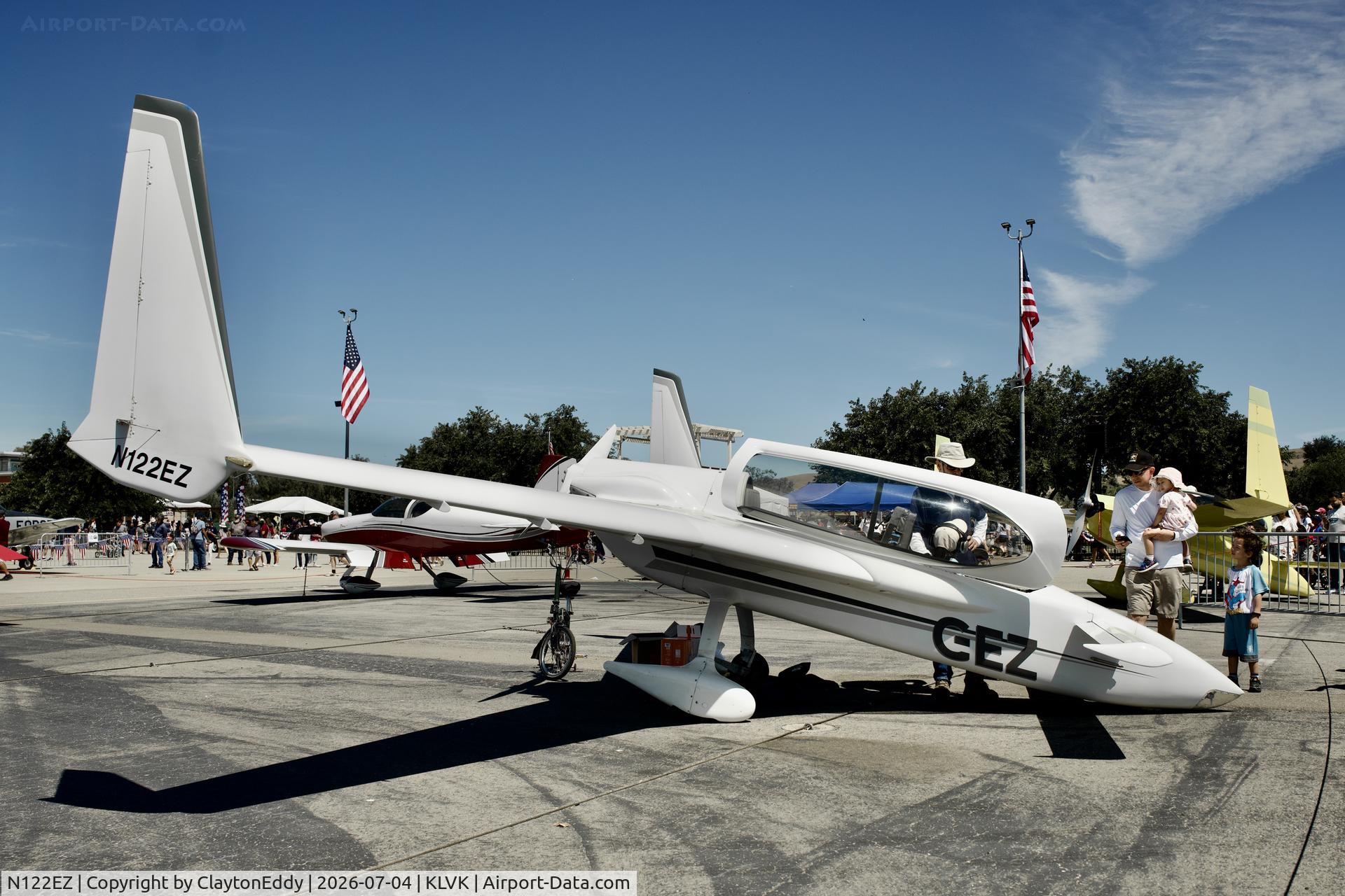 N122EZ, 1988 Rutan Long-EZ, c/n 1297, 4th of July Livermore airport in California 2026