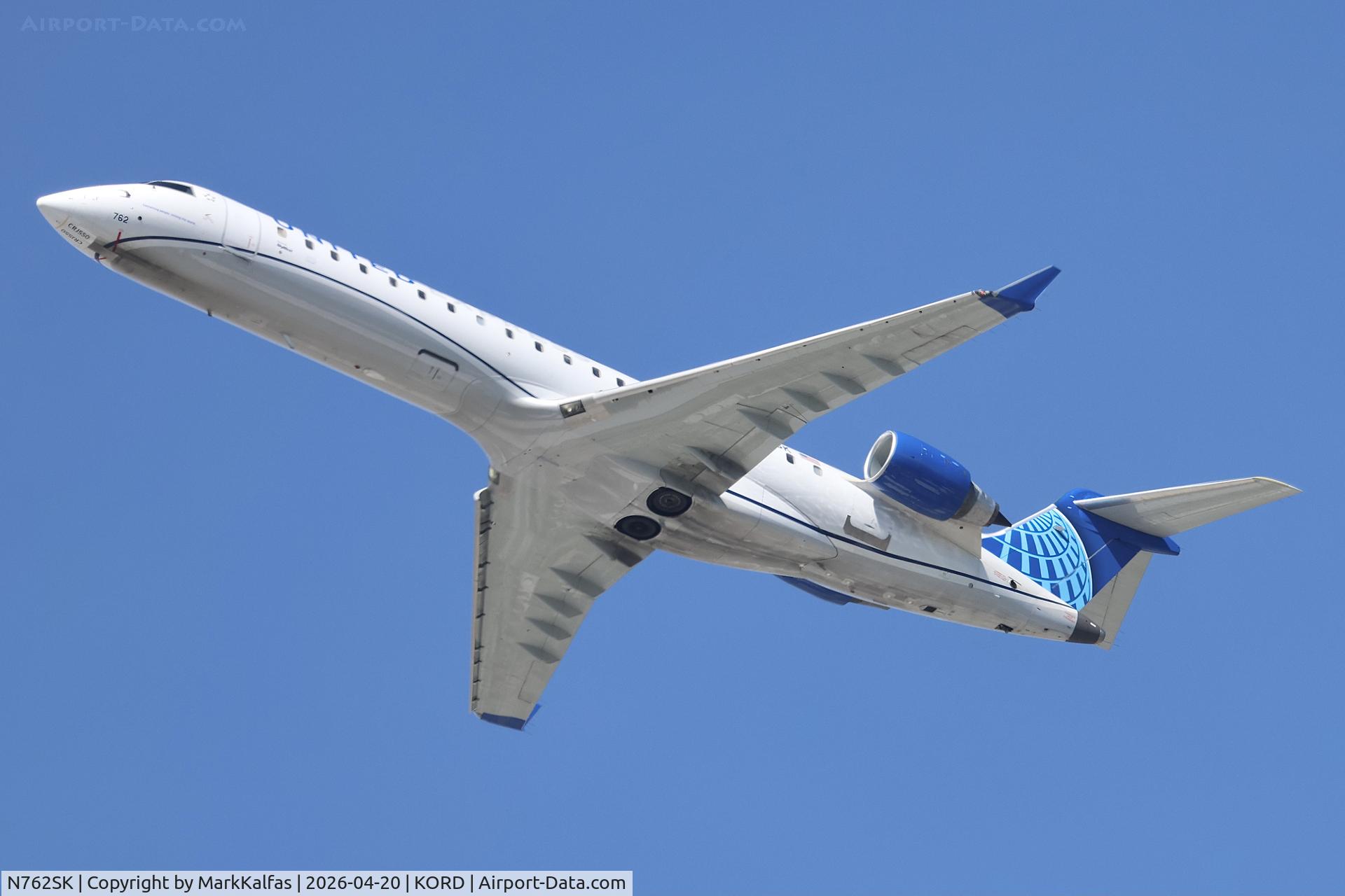 N762SK, 2005 Bombardier CRJ-701ER (CL-600-2C10) Regional Jet, c/n 10226, CRJ7 SkyWest/ United Express Bombardier CL-600-2C10, CRJ701ER N762SK departing 28R KORD