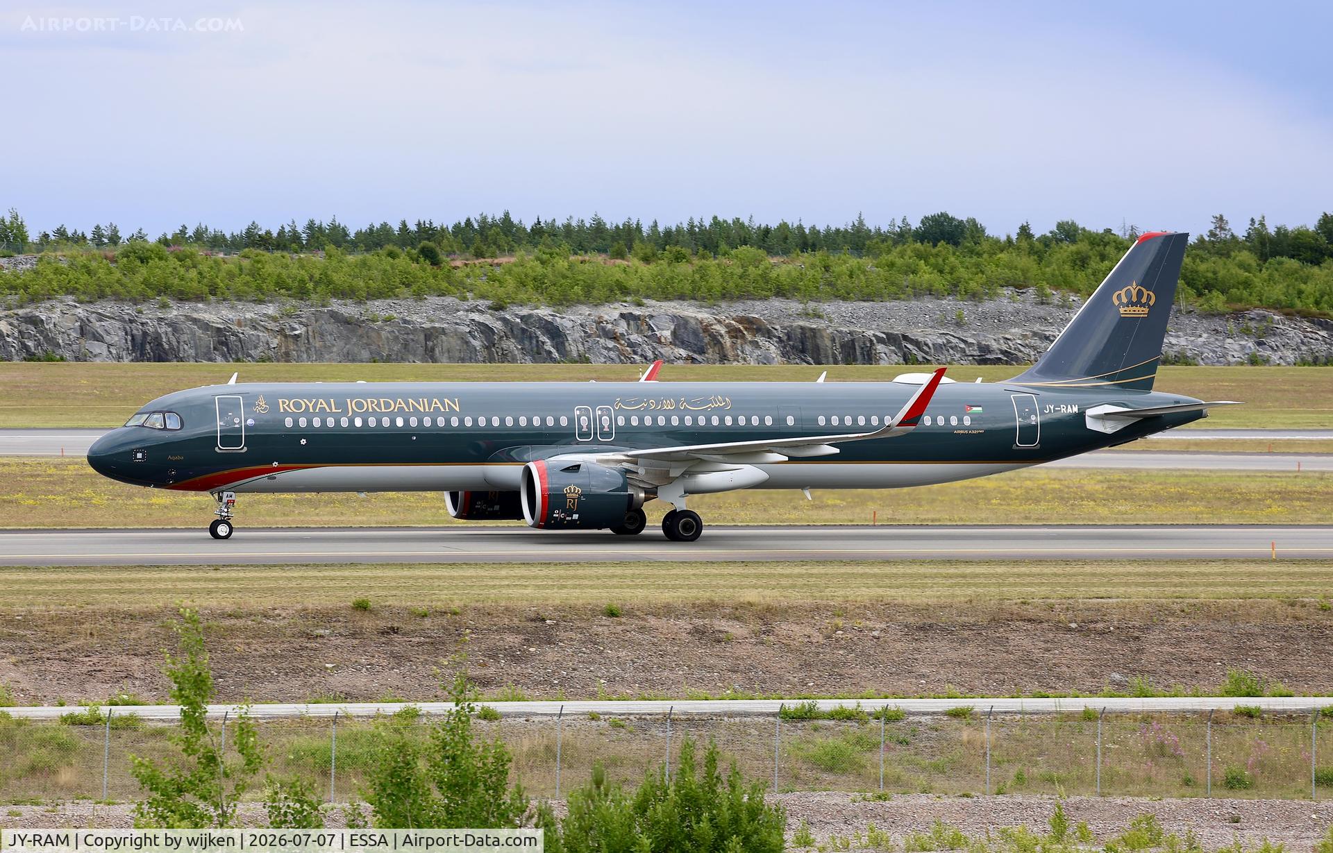 JY-RAM, 2025 Airbus A321-271NX, c/n 12741, Twy W