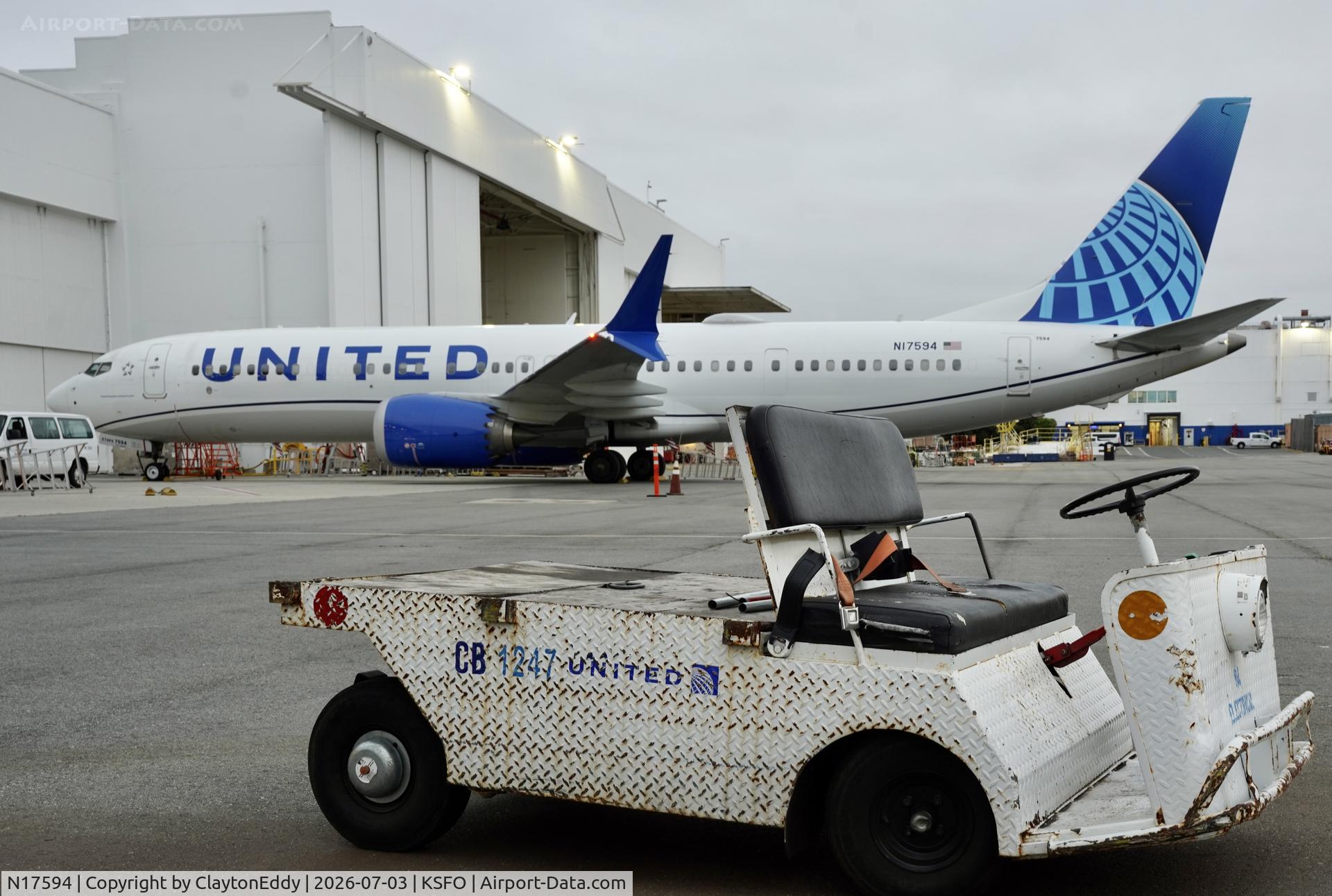 N17594, 2025 Boeing 737 MAX 9, c/n 43447 l/n 9057, SFO 2026