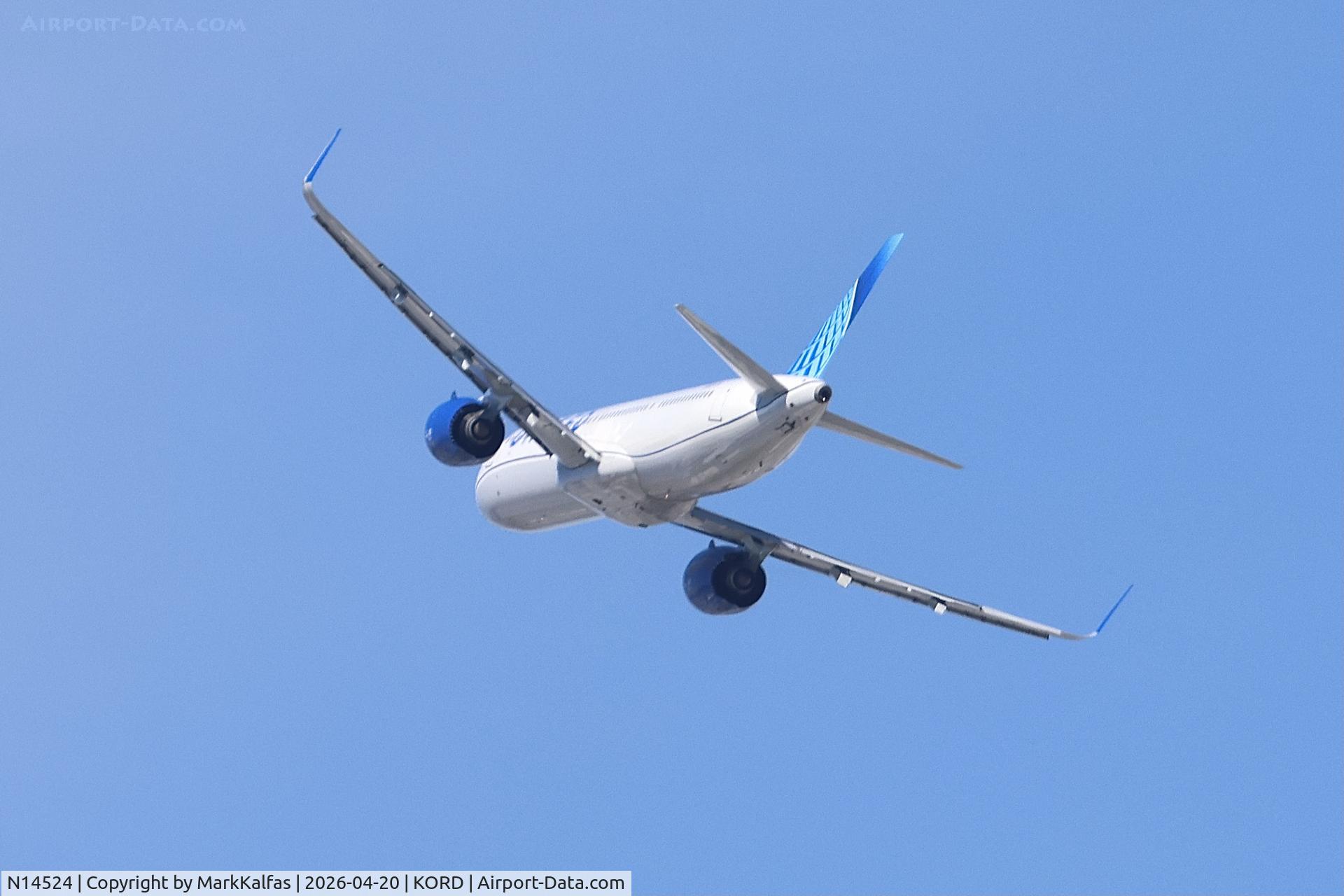 N14524, 2024 Airbus A321-271NX, c/n 12061, A21N United Airlines Airbus A321 neo N14524 departing 28R KORD