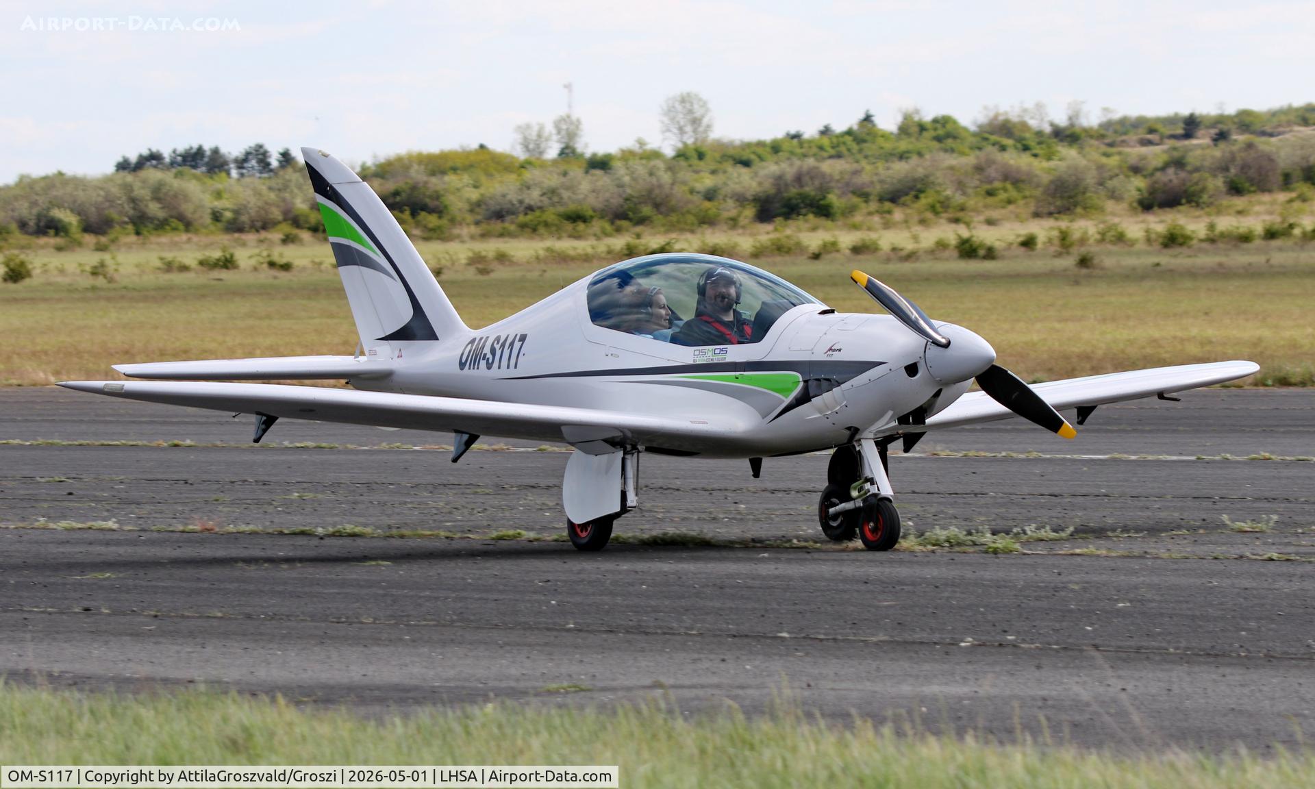 OM-S117, Shark Aero Shark, c/n 117, LHSA - Szentkirályszabadja Airport, Hungary