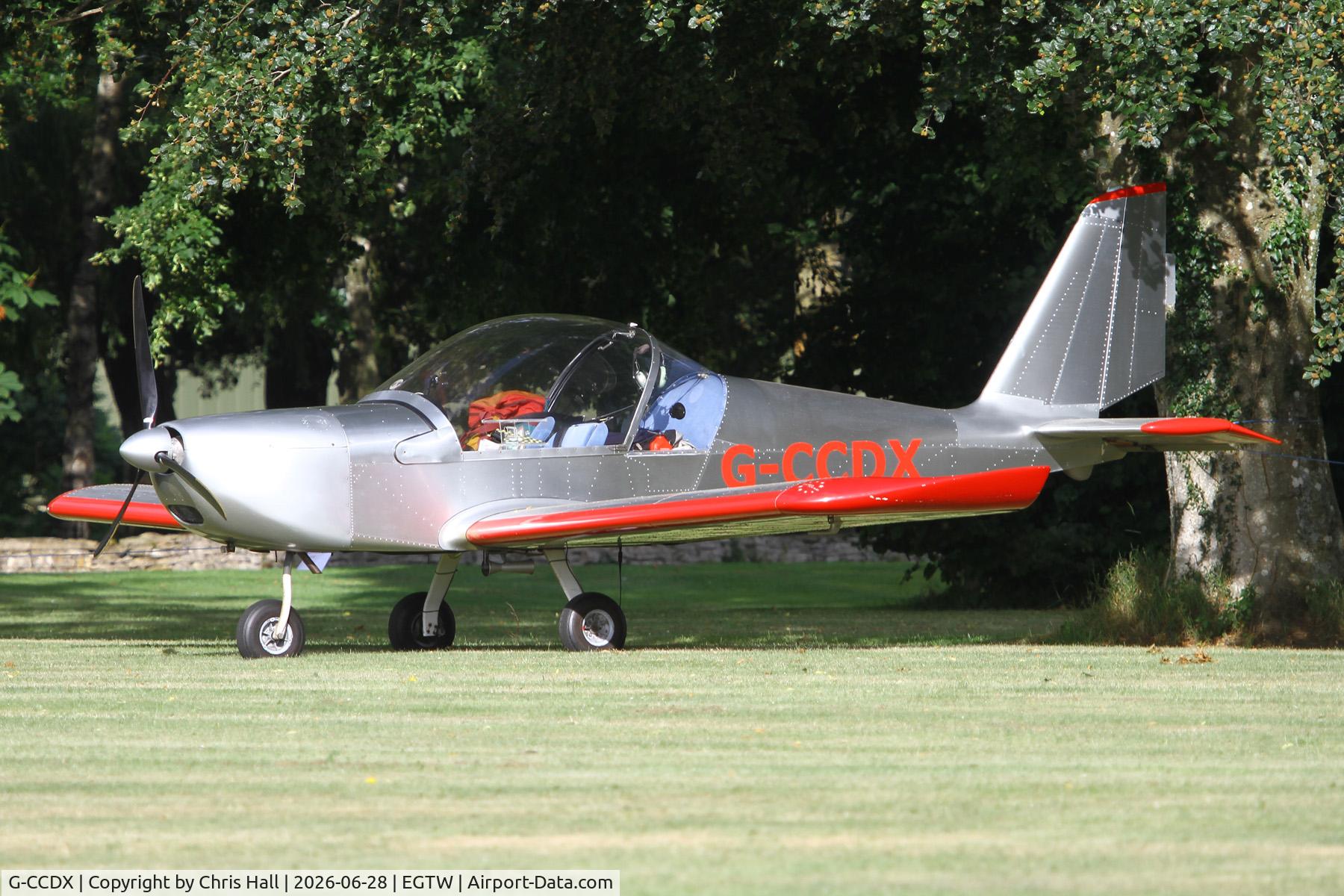 G-CCDX, 2003 Aerotechnik EV-97 Eurostar, c/n PFA 315-14013, Oaksey Park