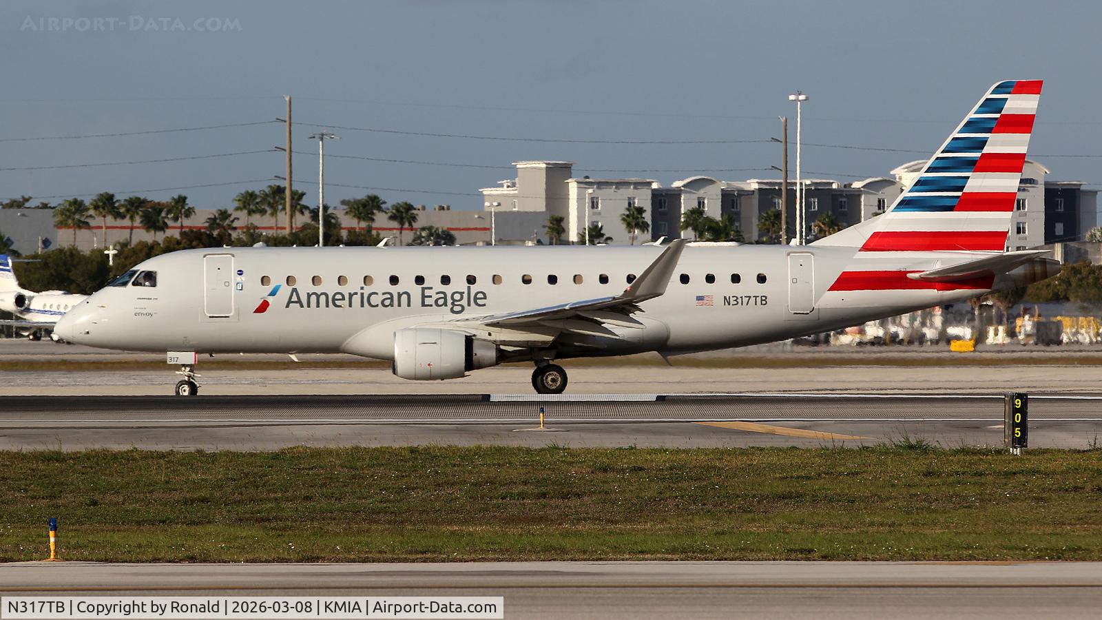 N317TB, 2019 Boeing 737-8 MAX, c/n 44475 l/n 7643, at mia