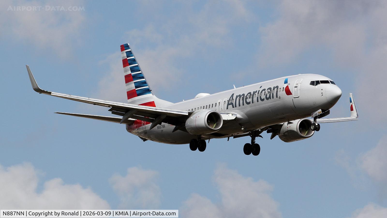N887NN, 2012 Boeing 737-823, c/n 31141, at mia