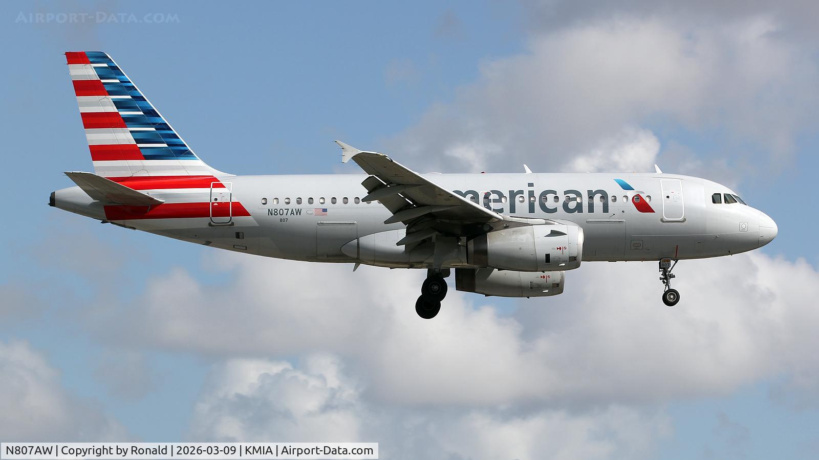 N807AW, 1999 Airbus A319-132, c/n 1064, at mia