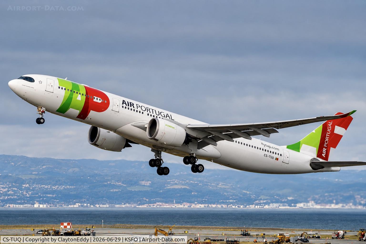 CS-TUQ, 2020 Airbus A330-941N, c/n 1941, Sky Terrace SFO 2026