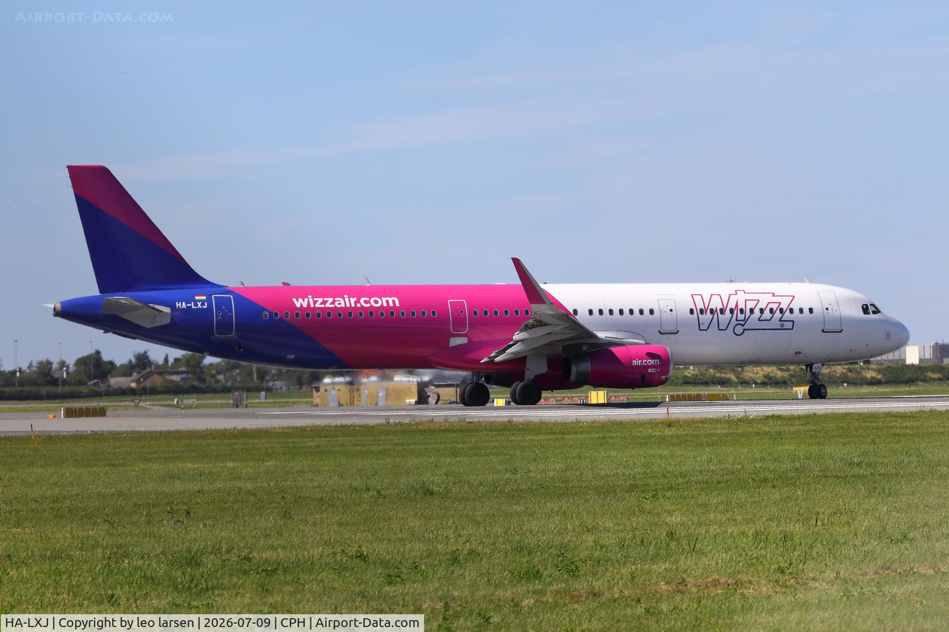 HA-LXJ, 2016 Airbus A321-231, c/n 7316, Copenhagen 9.7.2026