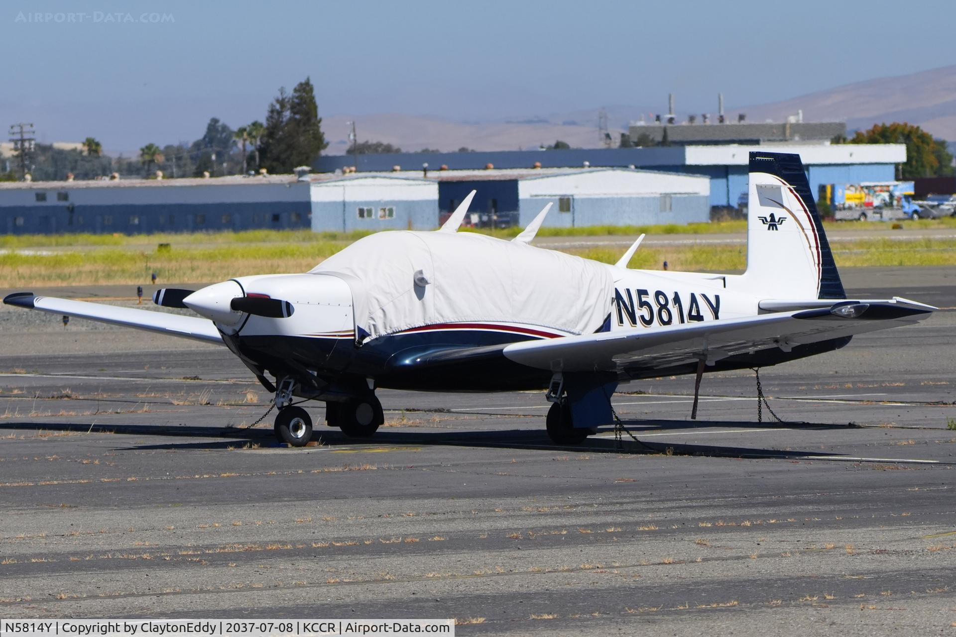 N5814Y, 1985 Mooney M20J 201, c/n 24-1572, Buchanan Field Concord airport in Calfiornia 2026