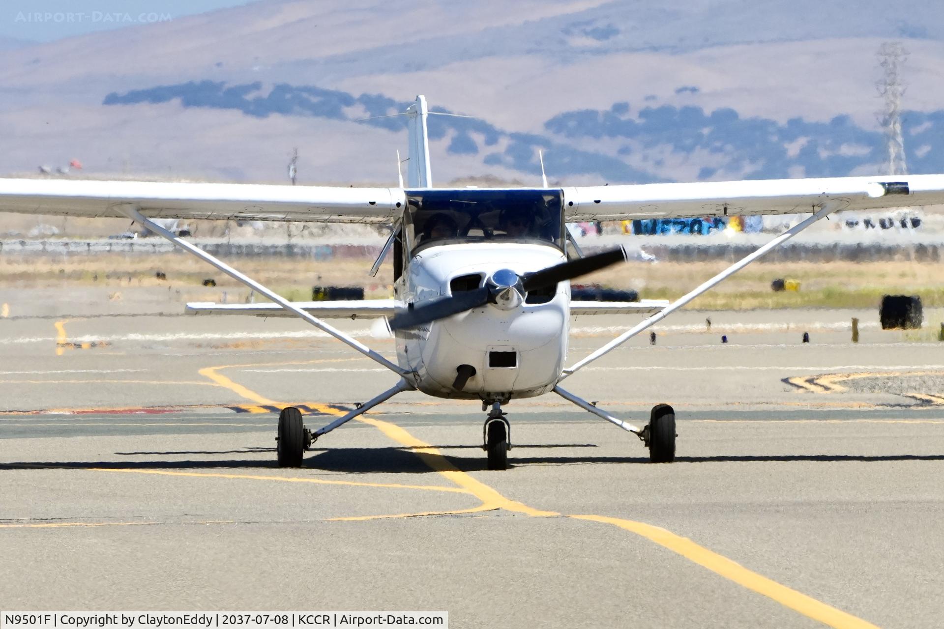 N9501F, 1998 Cessna 172R, c/n 17280333, Buchanan Field Concord airport in Califorina 2026
