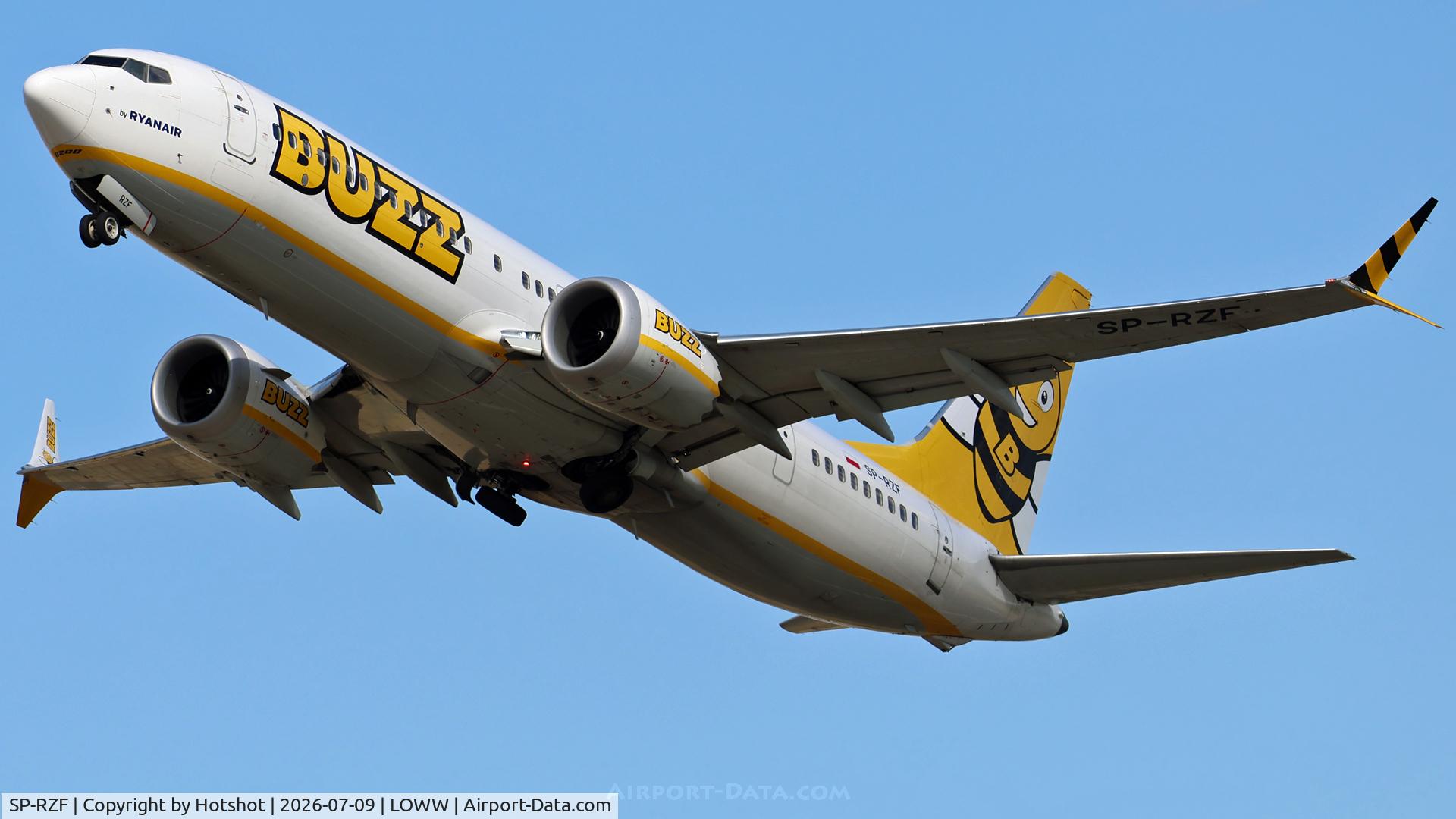 SP-RZF, 2021 Boeing 737-8-200 MAX, c/n 62318 l/n 7904, Retracting gear after departure