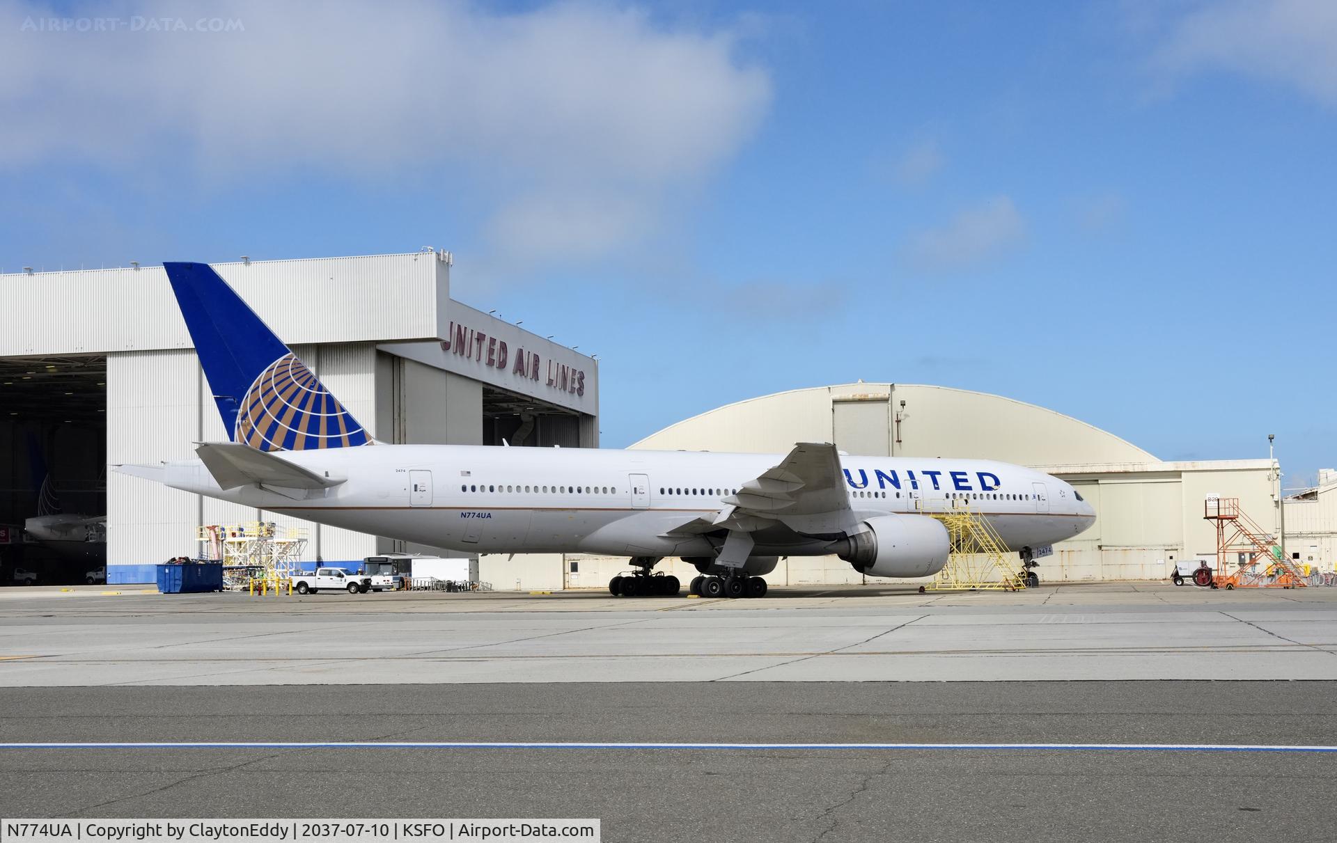 N774UA, 1996 Boeing 777-222, c/n 26936 l/n 2, SFO 2026