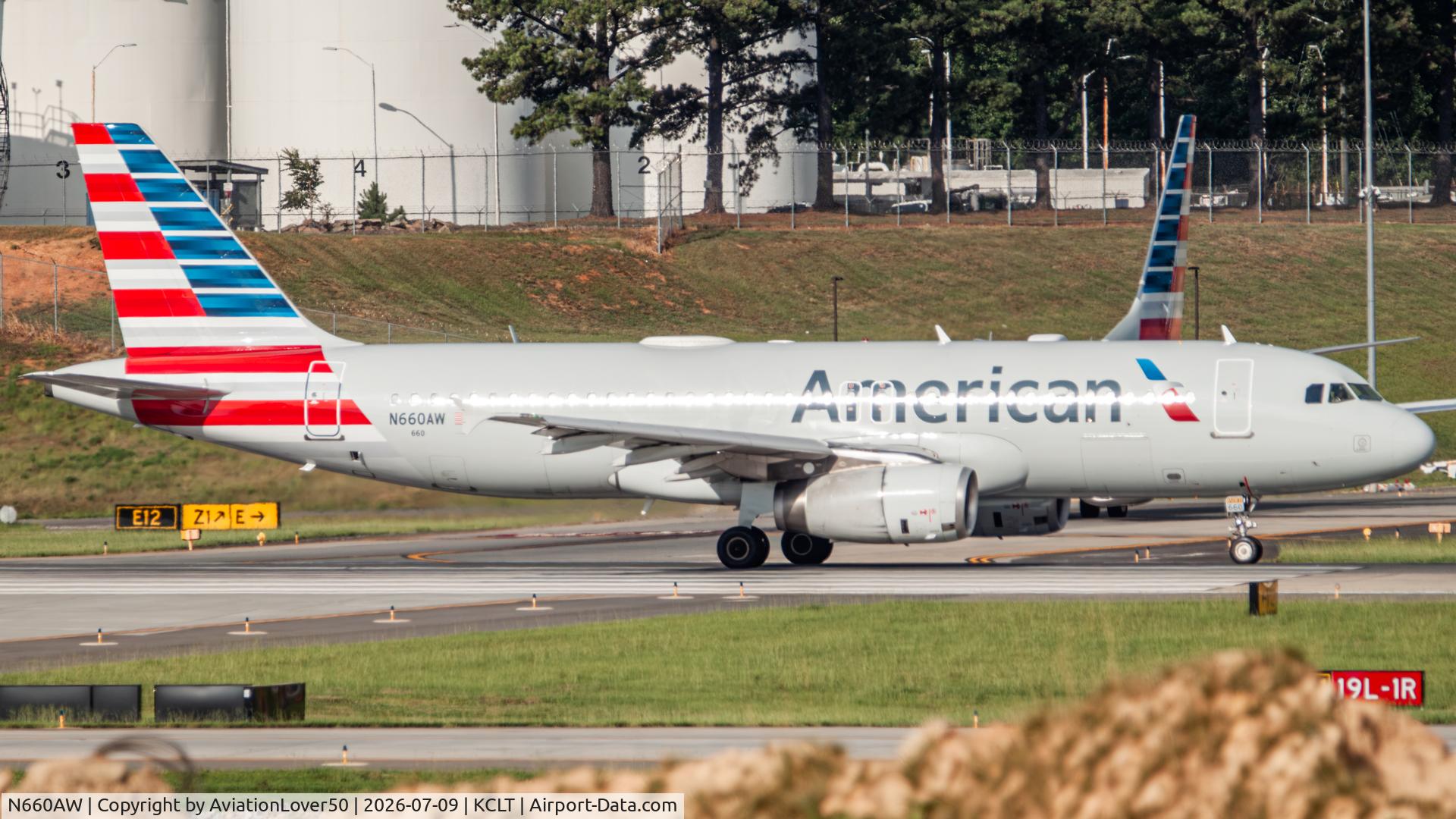 N660AW, 2000 Airbus A320-232, c/n 1234, American A320
