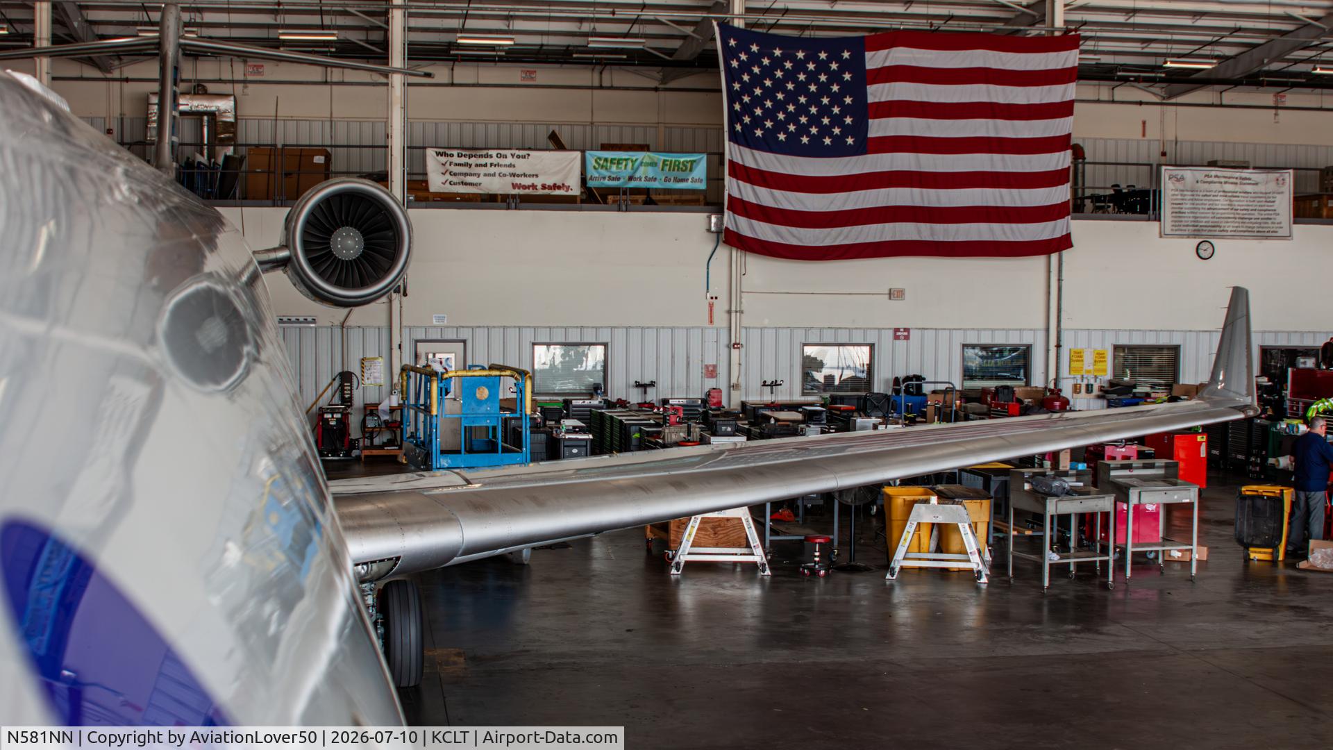 N581NN, 2015 Bombardier CRJ-900 (CL-600-2D24), c/n 15384, American Eagle/PSA CRJ9