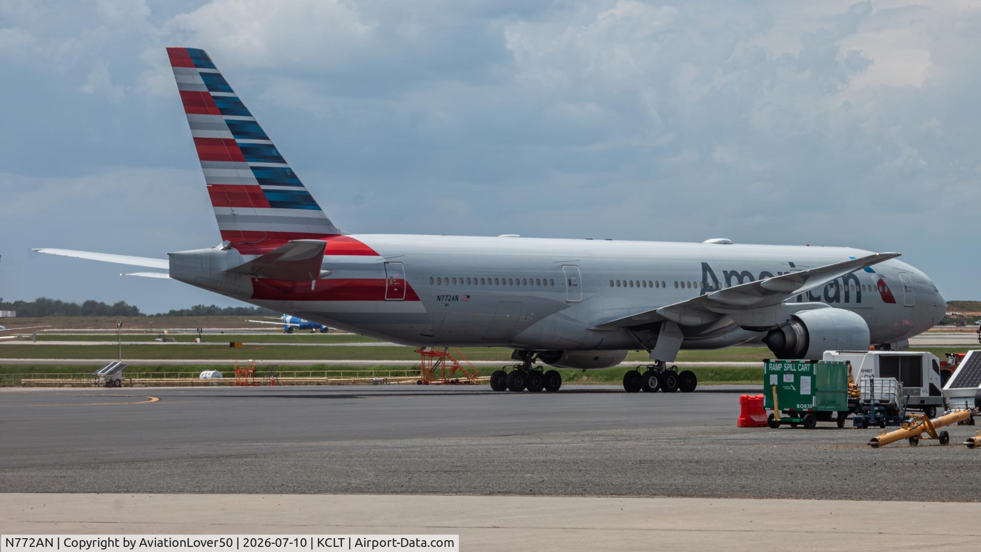 N772AN, 1999 Boeing 777-223, c/n 29580, American 772ER