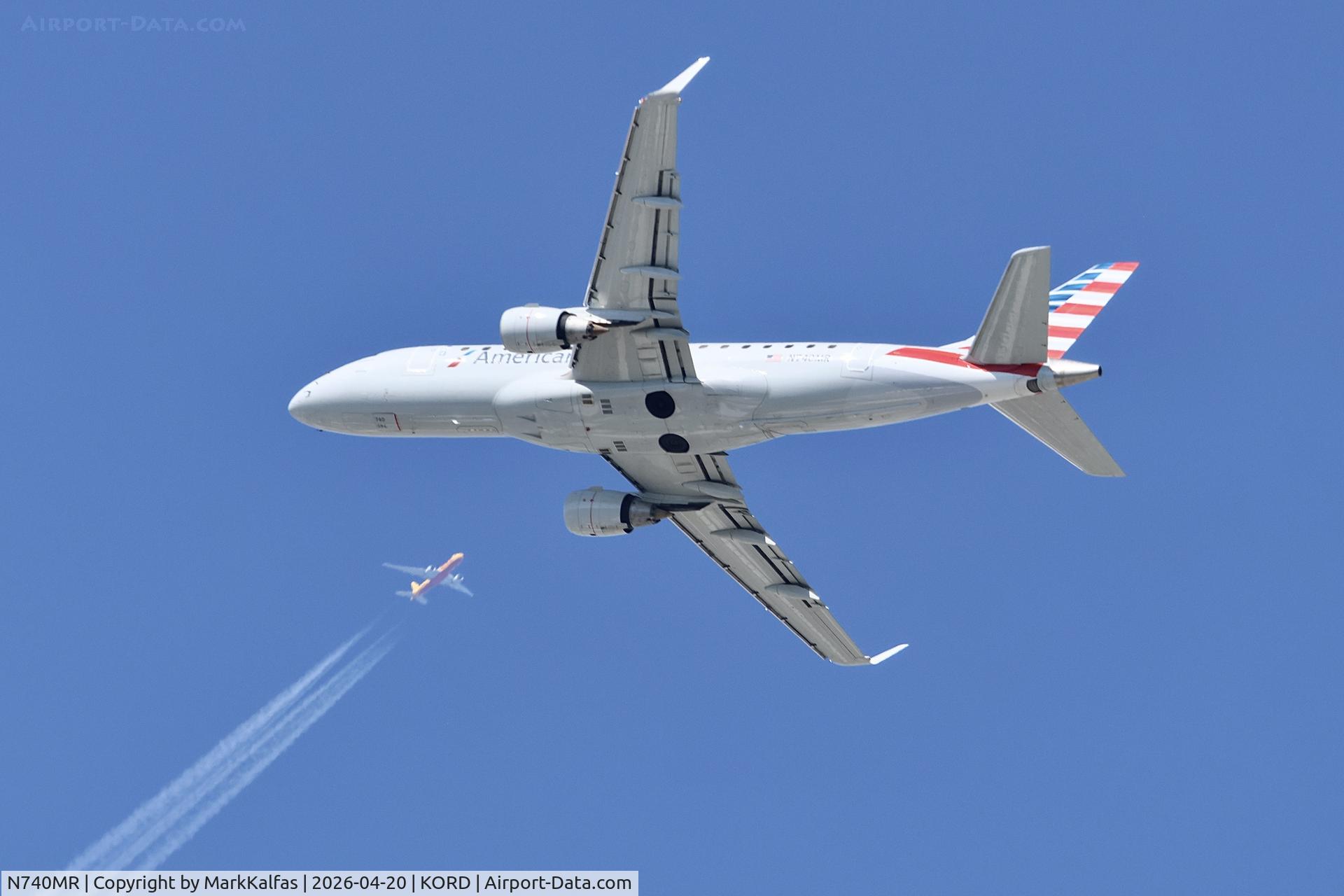 N740MR, 2005 Embraer 170SE (ERJ-170-100SE), c/n 17000082, E75L Envoy / American Eagle Embraer 170SE N740MR departing 28R KORD