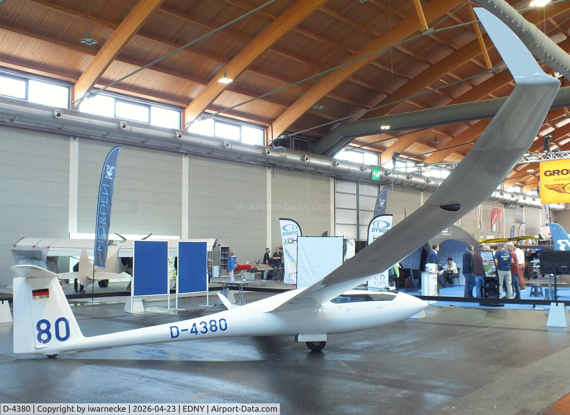D-4380, 2000 Schempp-Hirth Discus 2B, c/n 77, Schempp-Hirth Discus 2B at the AERO 2026, Friedrichshafen