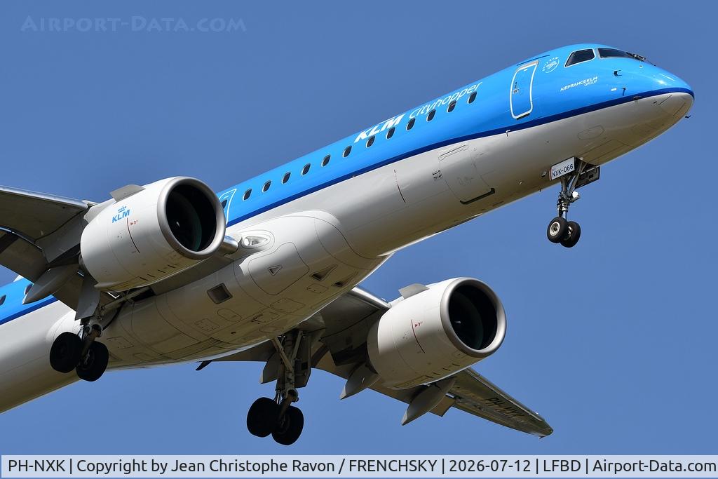 PH-NXK, 2022 Embraer E195-E2, c/n 19020066, 	Amsterdam (AMS)	Bordeaux (BOD)	KL1443	