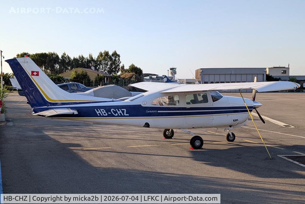 HB-CHZ, 1976 Cessna 210L Centurion, c/n 210-61320, Parked