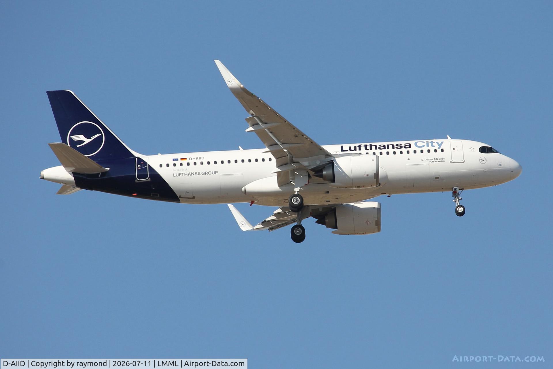 D-AIID, 2019 Boeing 737-8-200 MAX, c/n 62305, Airbus A320-251N reg D-AIID of Lufthansa City on final approach for RW31 Malta.