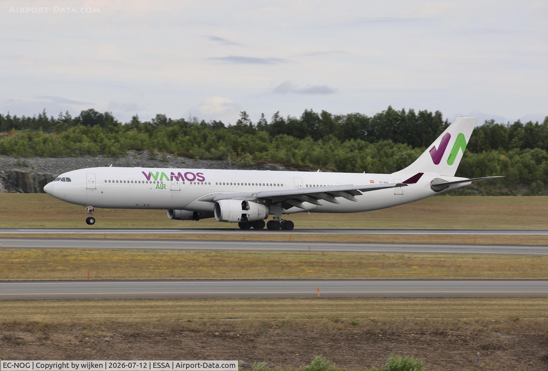 EC-NOG, 2006 Airbus A330-343E, c/n 786, Rwy 01R