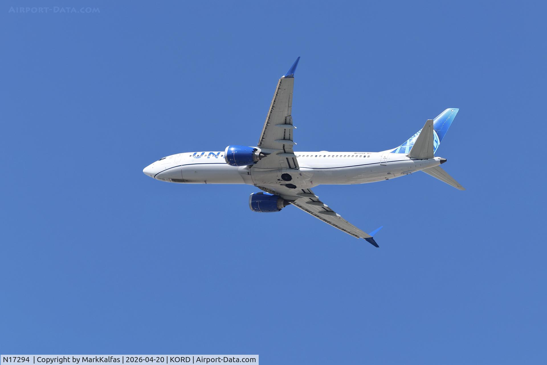 N17294 , 2023 Boeing 737 MAX 8, c/n 67551 l/n 8480, B38M United Boeing 737 MAX 8 N17294 departing 28R KORD