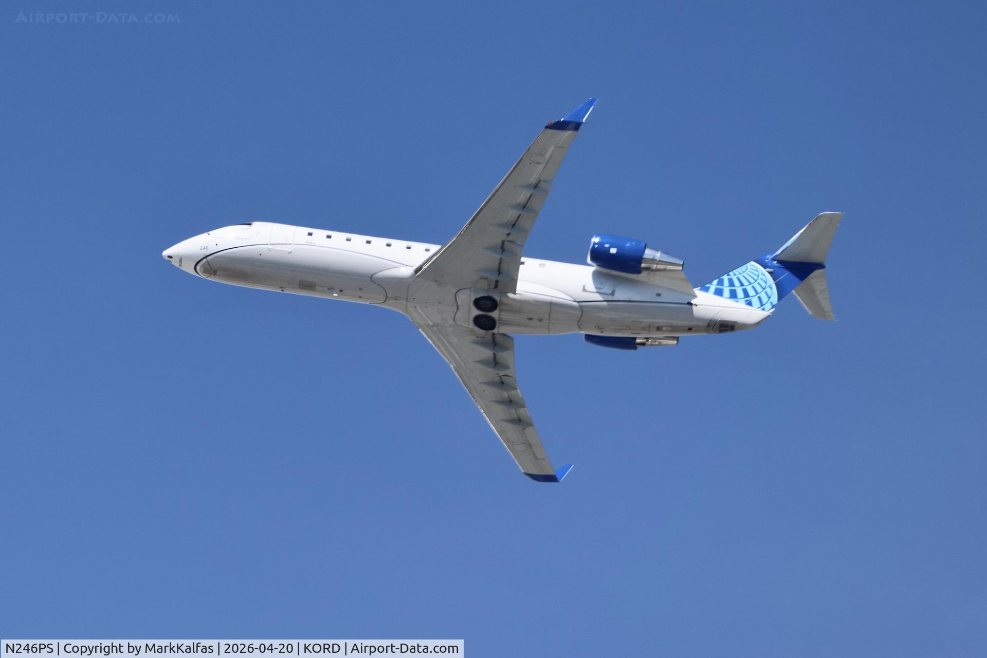 N246PS, 2004 Bombardier CRJ-200ER (CL-600-2B19), c/n 7920, CRJ2 SkyWest / United Express Bombardier CRJ-200LR N246PS departing 28R KORD