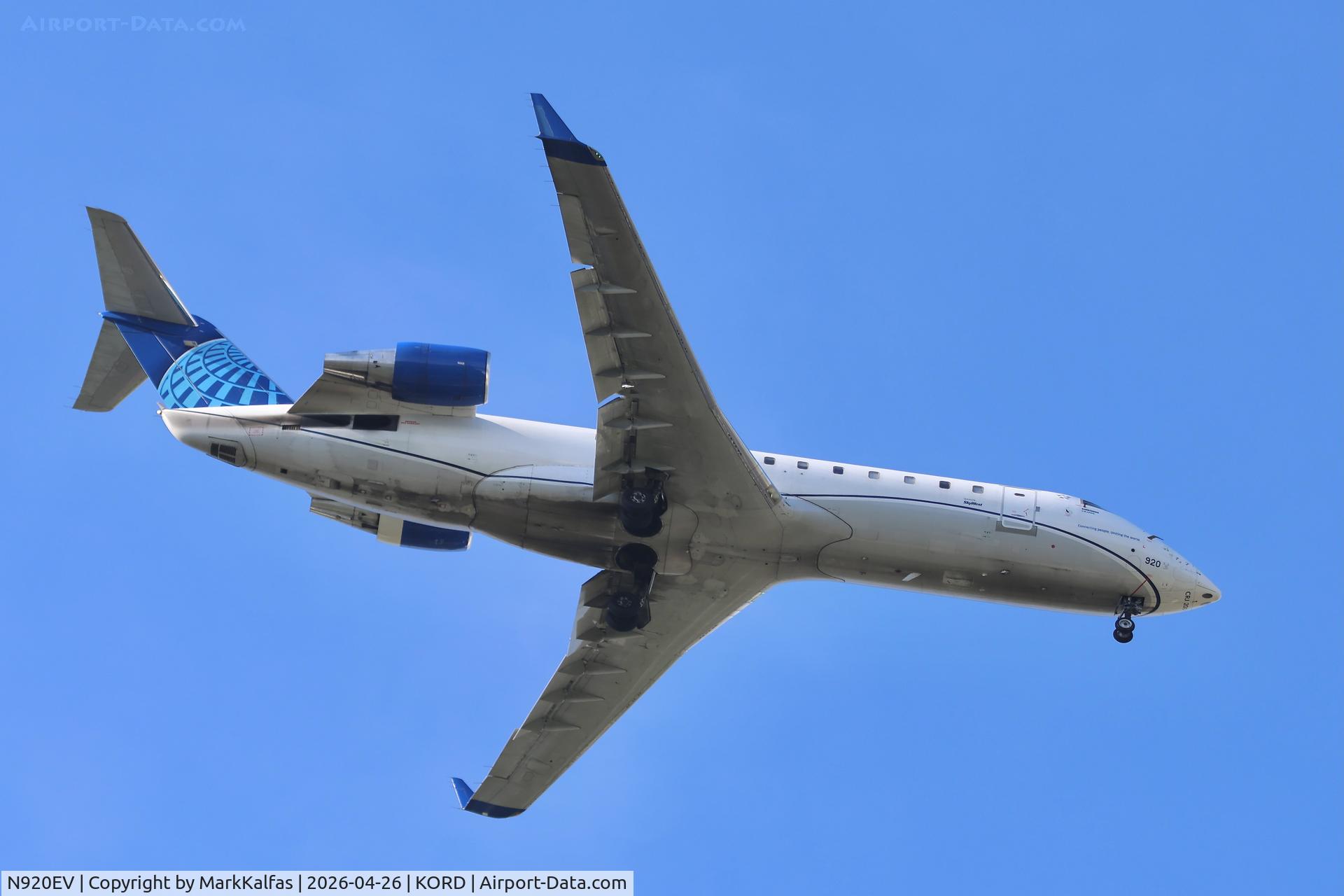N920EV, 2003 Bombardier CRJ-200ER (CL-600-2B19), c/n 7810, RJ2 SkyWest / United Express Bombardier CRJ-200ER N920EV arriving 10R KORD