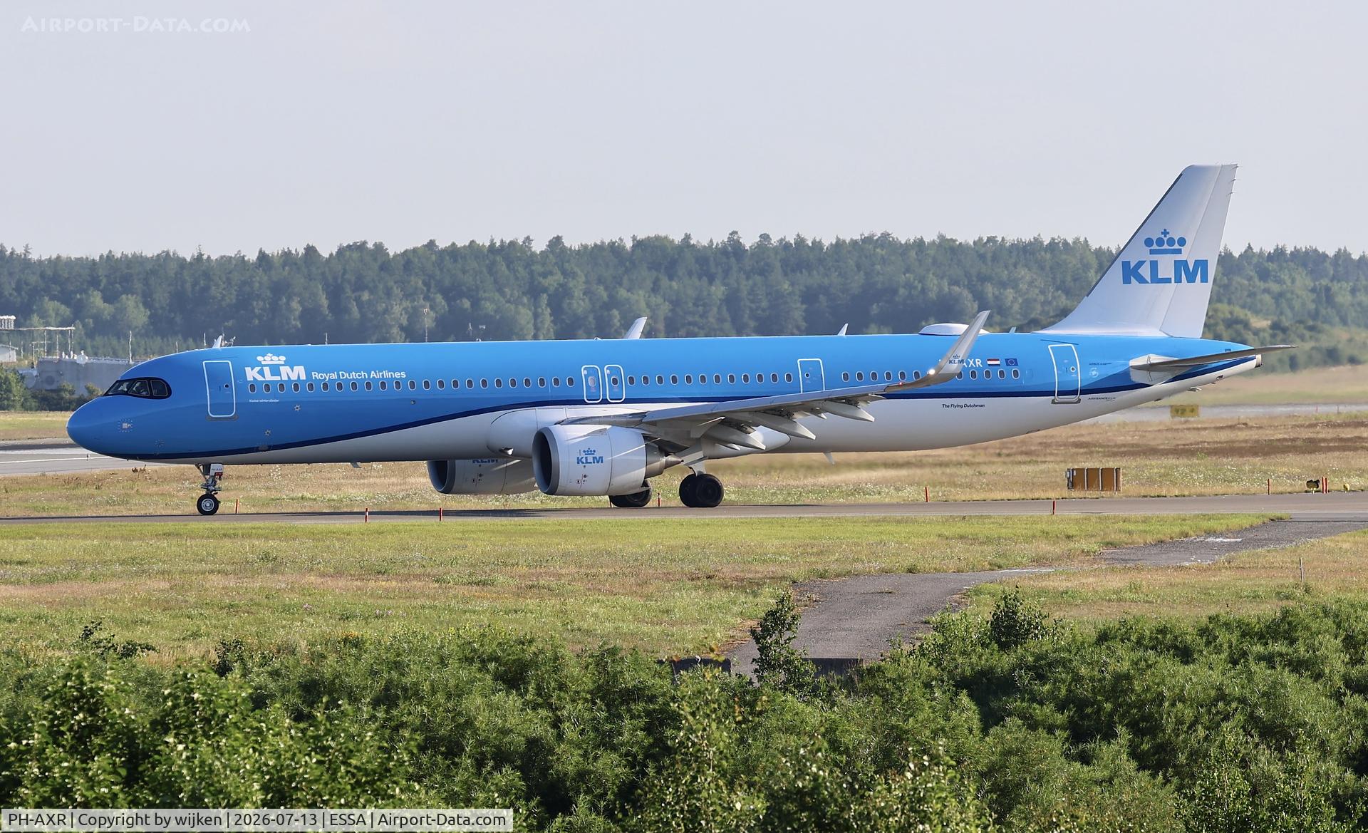 PH-AXR, 2025 Airbus A321-252NX, c/n 13080, Rwy 01L