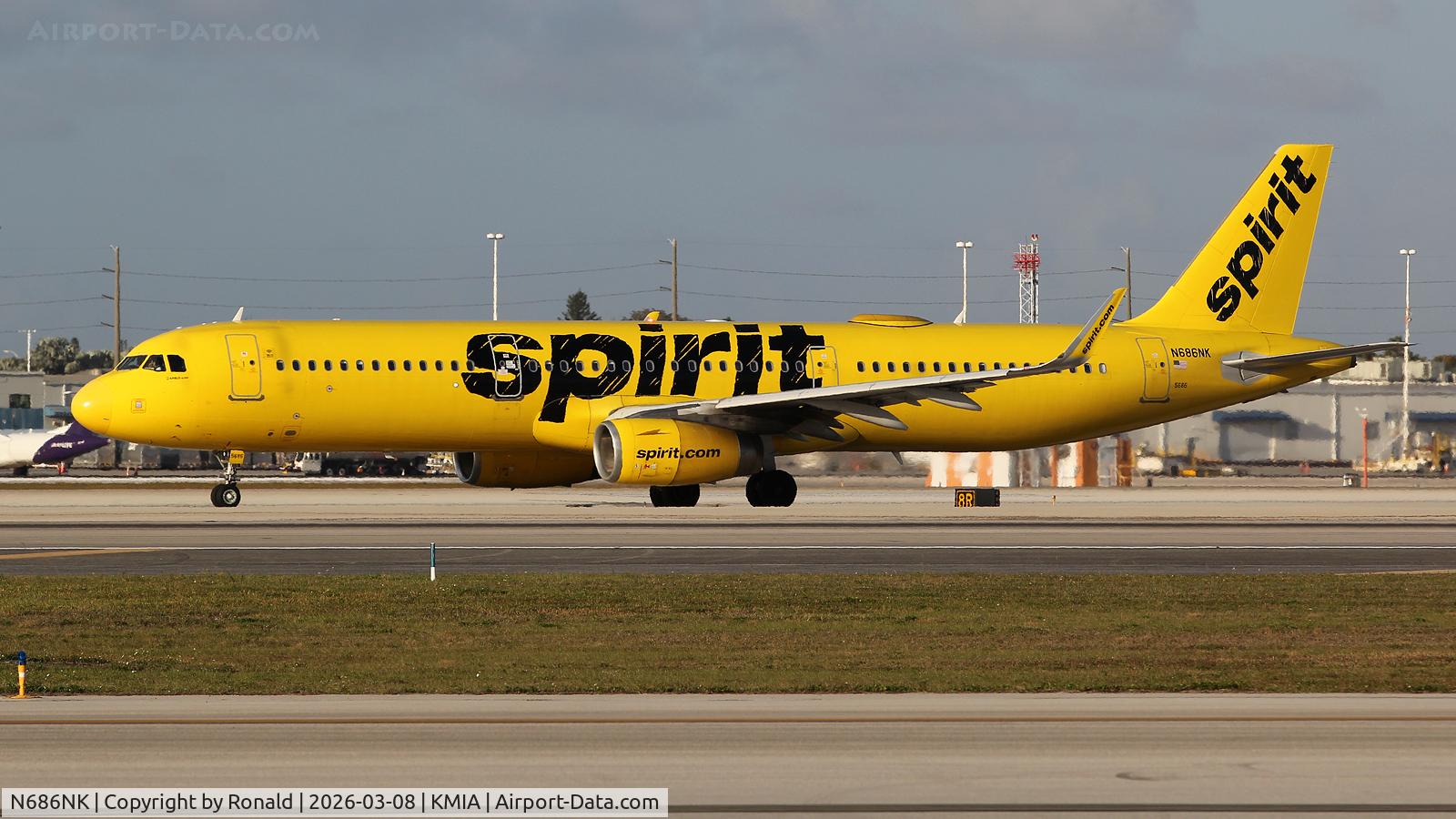 N686NK, 2018 Airbus A321-231, c/n 8141, at mia