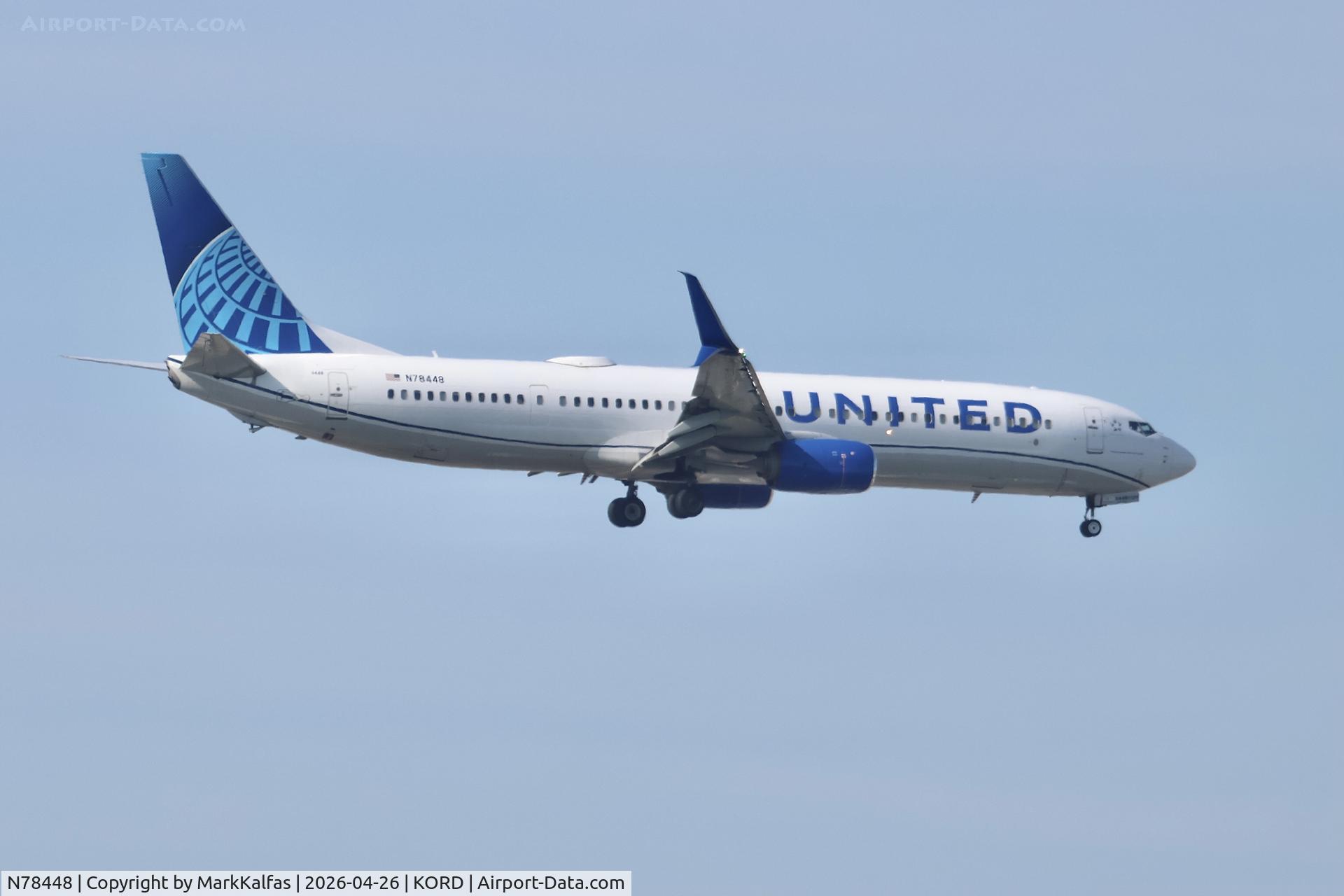 N78448, 2012 Boeing 737-924/ER, c/n 40003 l/n 3942, B739 United Airlines BOEING 737-924ER N78448 10L approach KORD