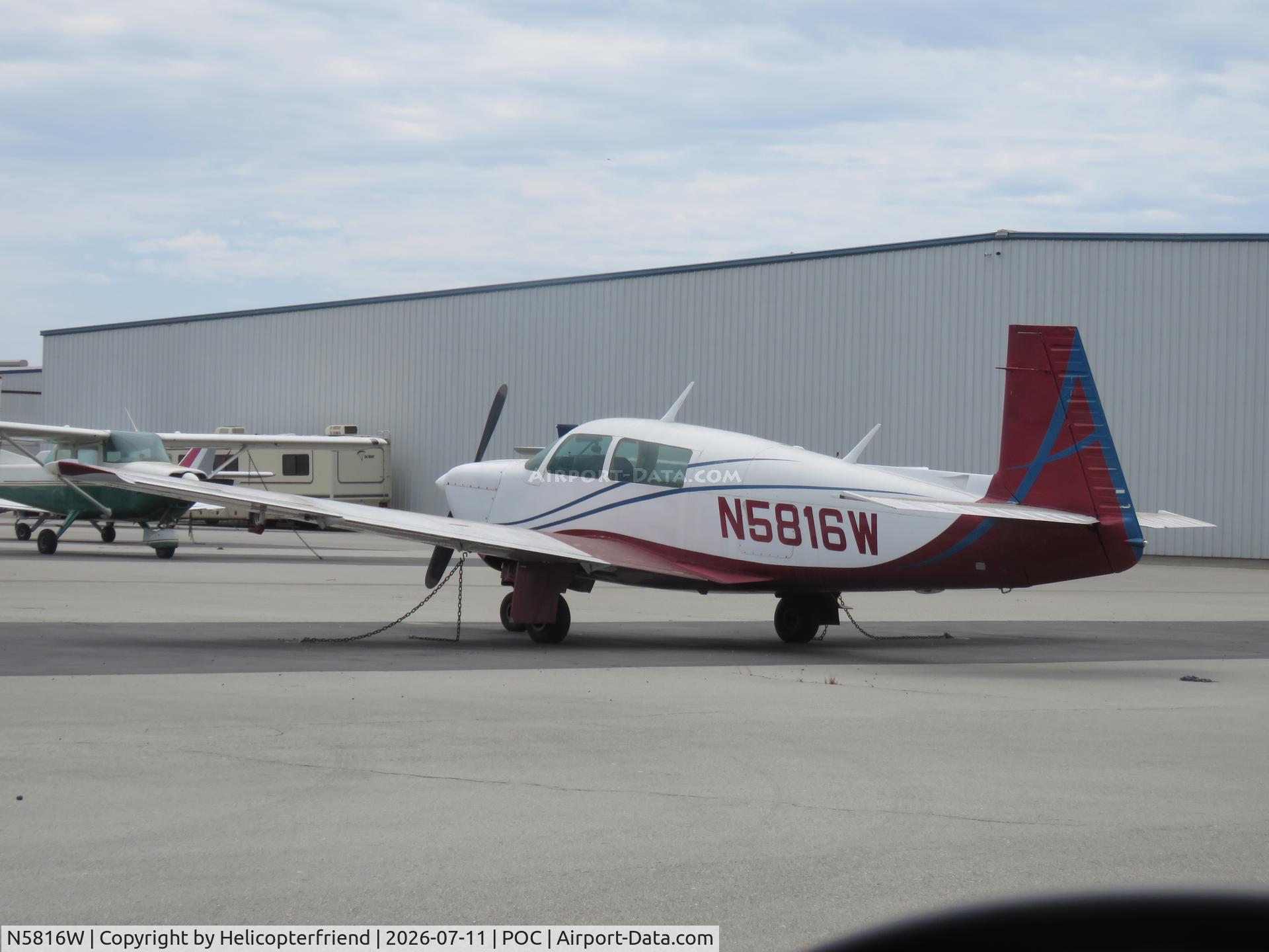 N5816W, Mooney M20J 201, c/n 24-1586, Parked in transit parking