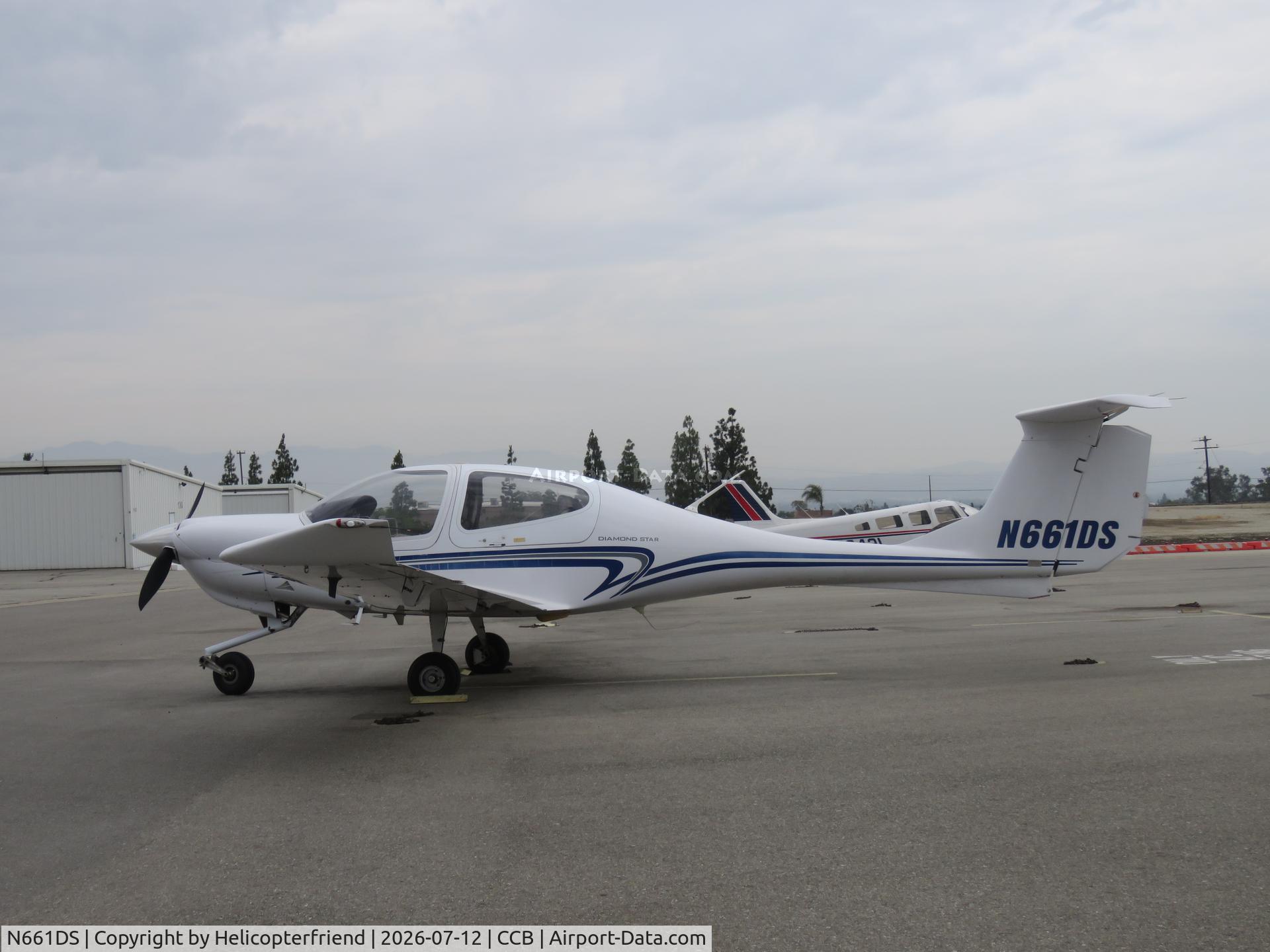 N661DS, 2005 Diamond DA-40 Diamond Star, c/n 40.600, Parked in transit parking