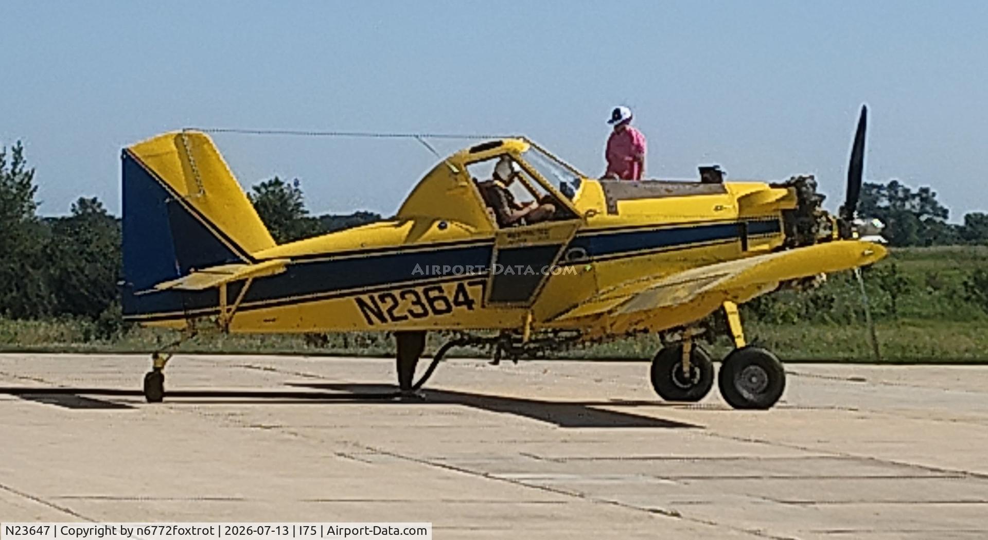 N23647, 1981 Air Tractor Inc AT-301, c/n 301-0407, Spraying Herbicide