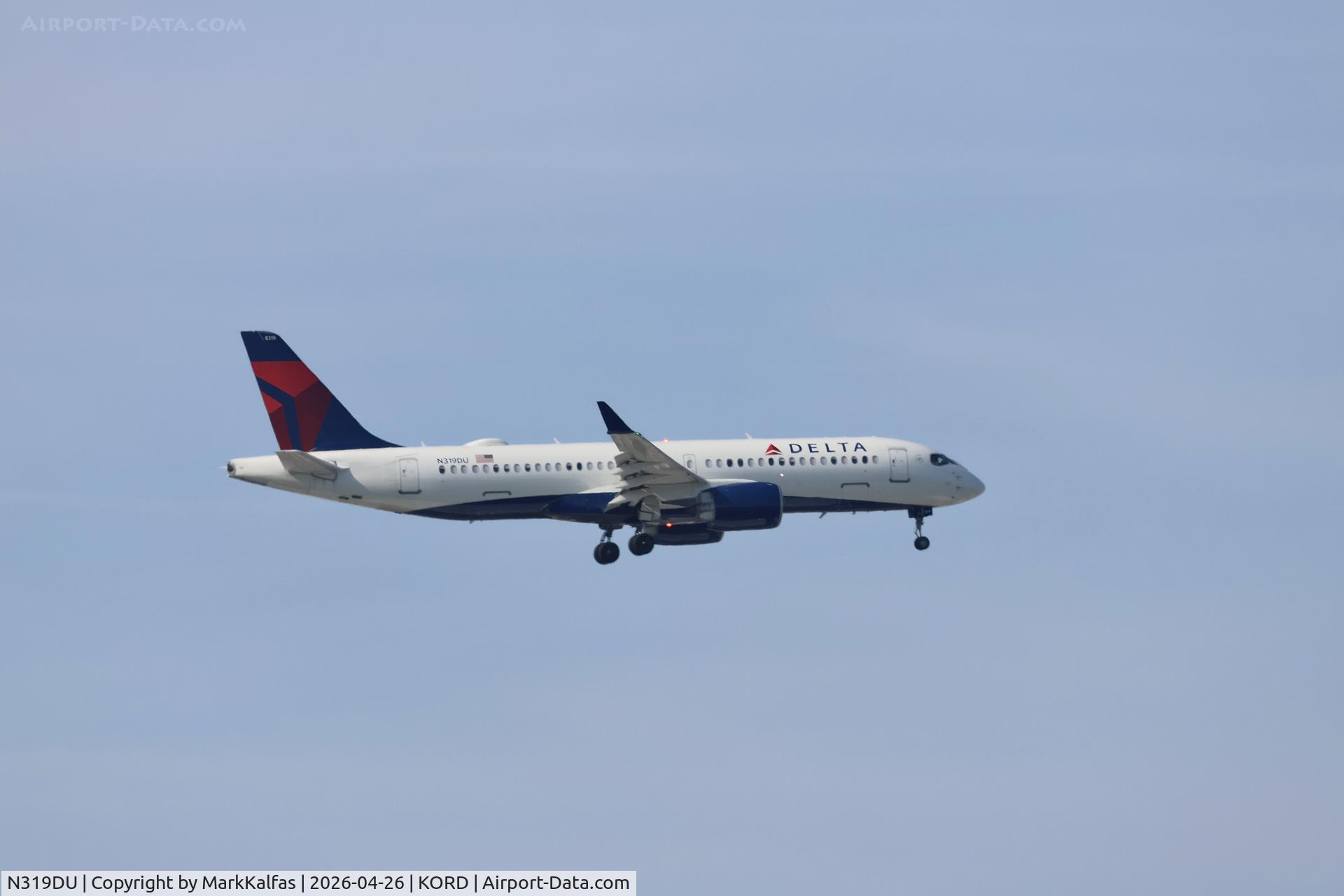 N319DU, 2023 Airbus 220-371, c/n 55228, BCS3 Delta Airlines Airbus A220-300 (BD-500-1A11) N319DU on approach 10R KORD