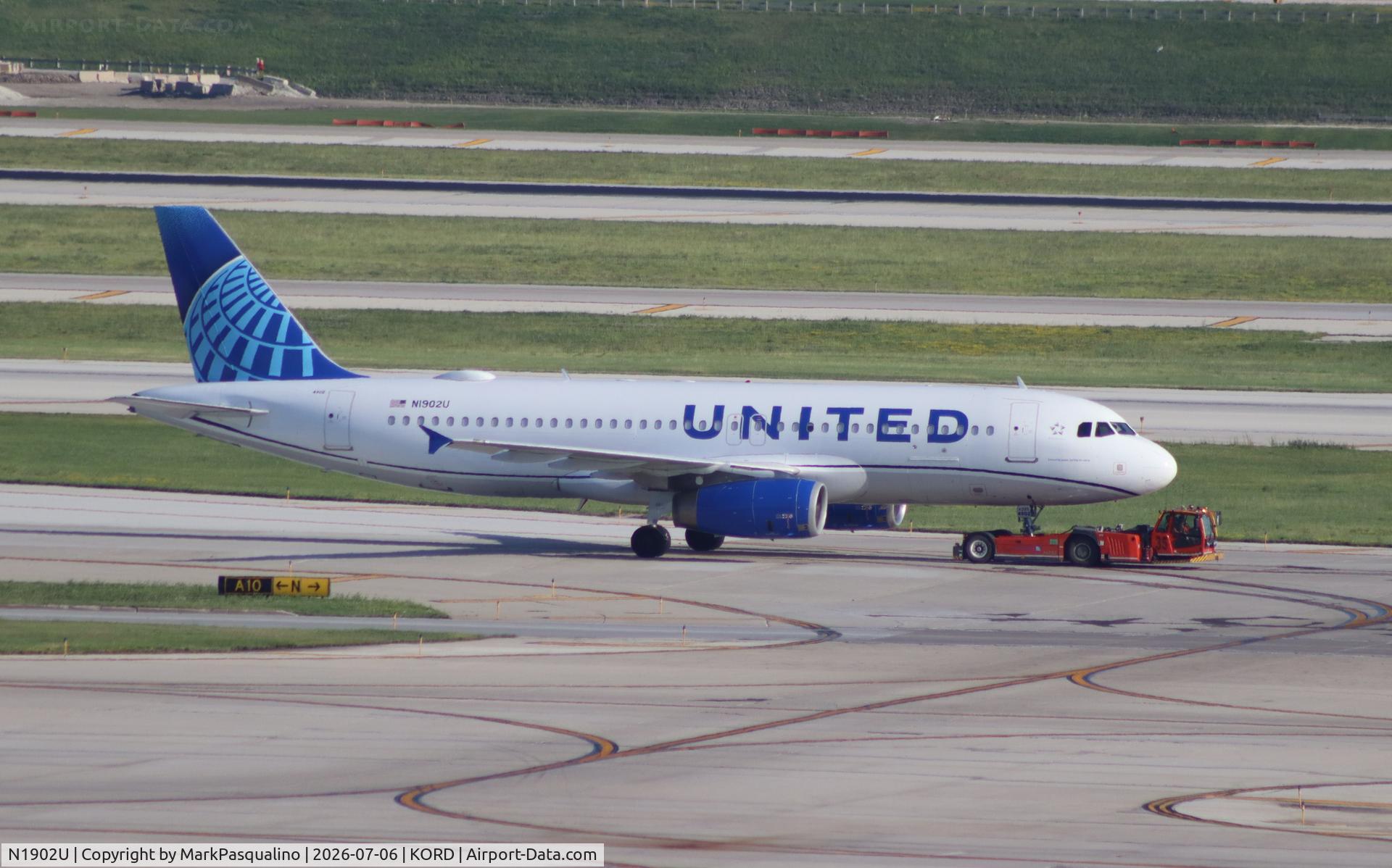 N1902U, 2006 Airbus A320-214, c/n 2714, Airbus A320-214